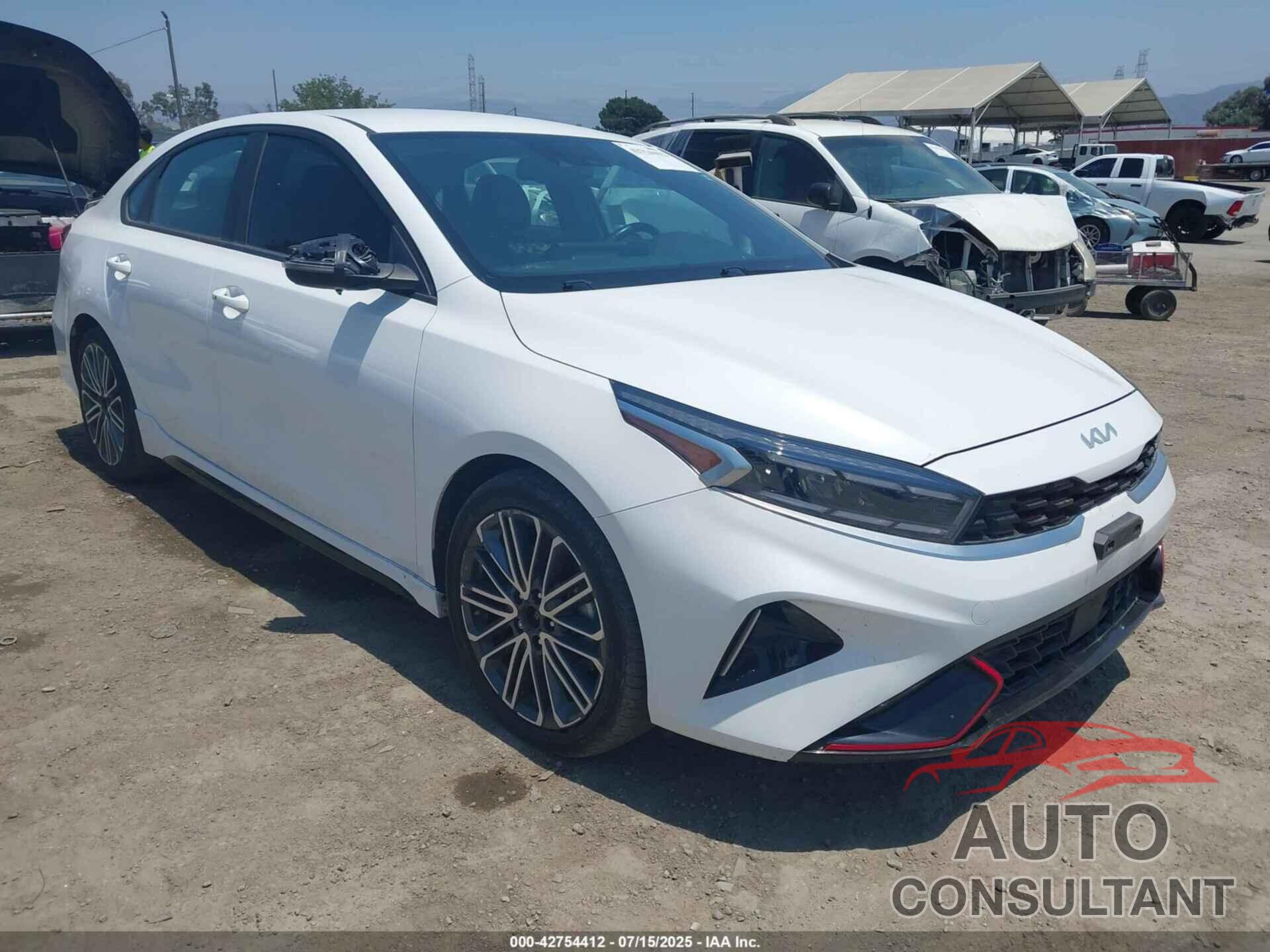 KIA FORTE 2023 - 3KPF44AC8PE582638