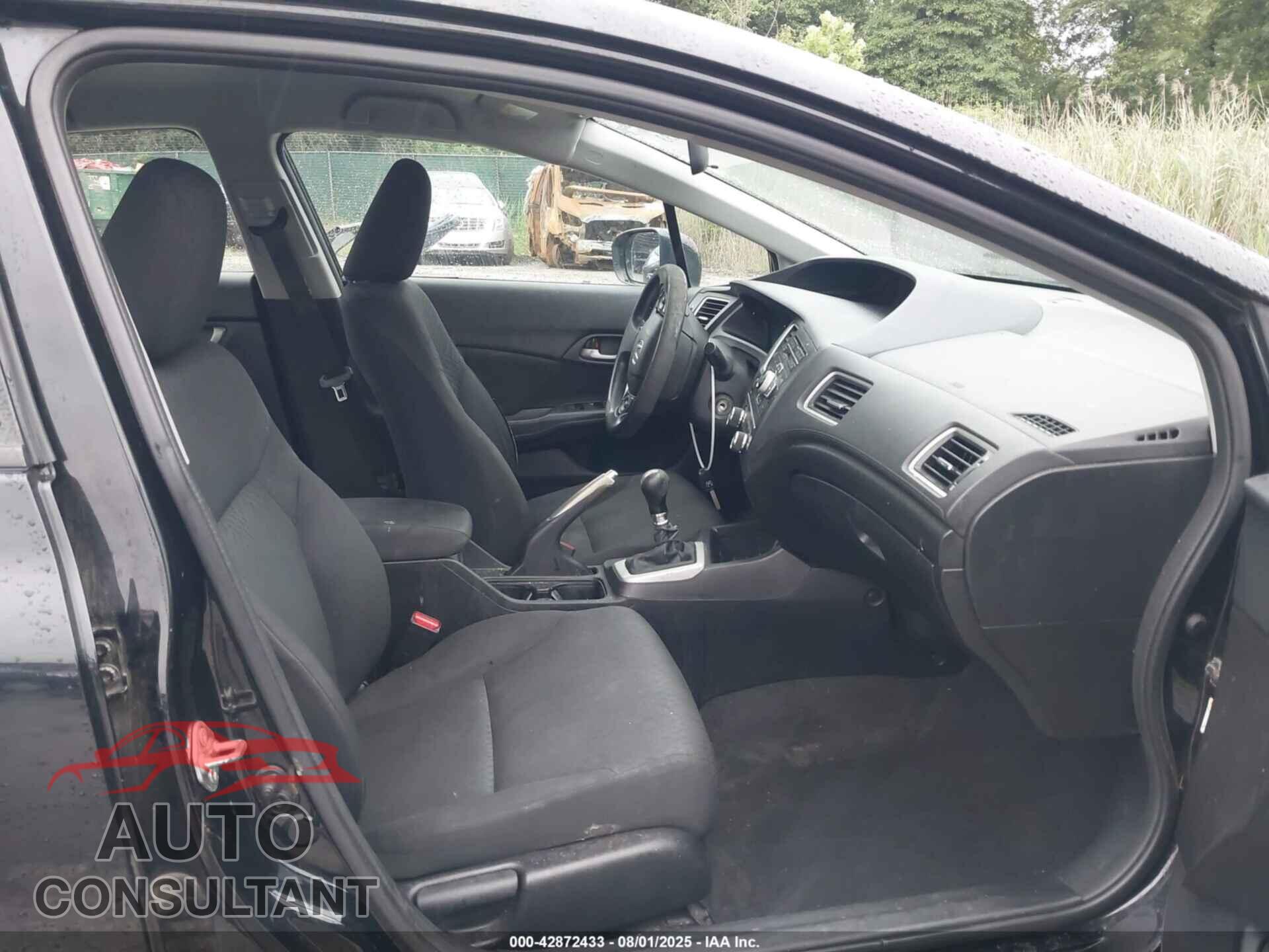 HONDA CIVIC 2015 - 19XFB2E54FE040831