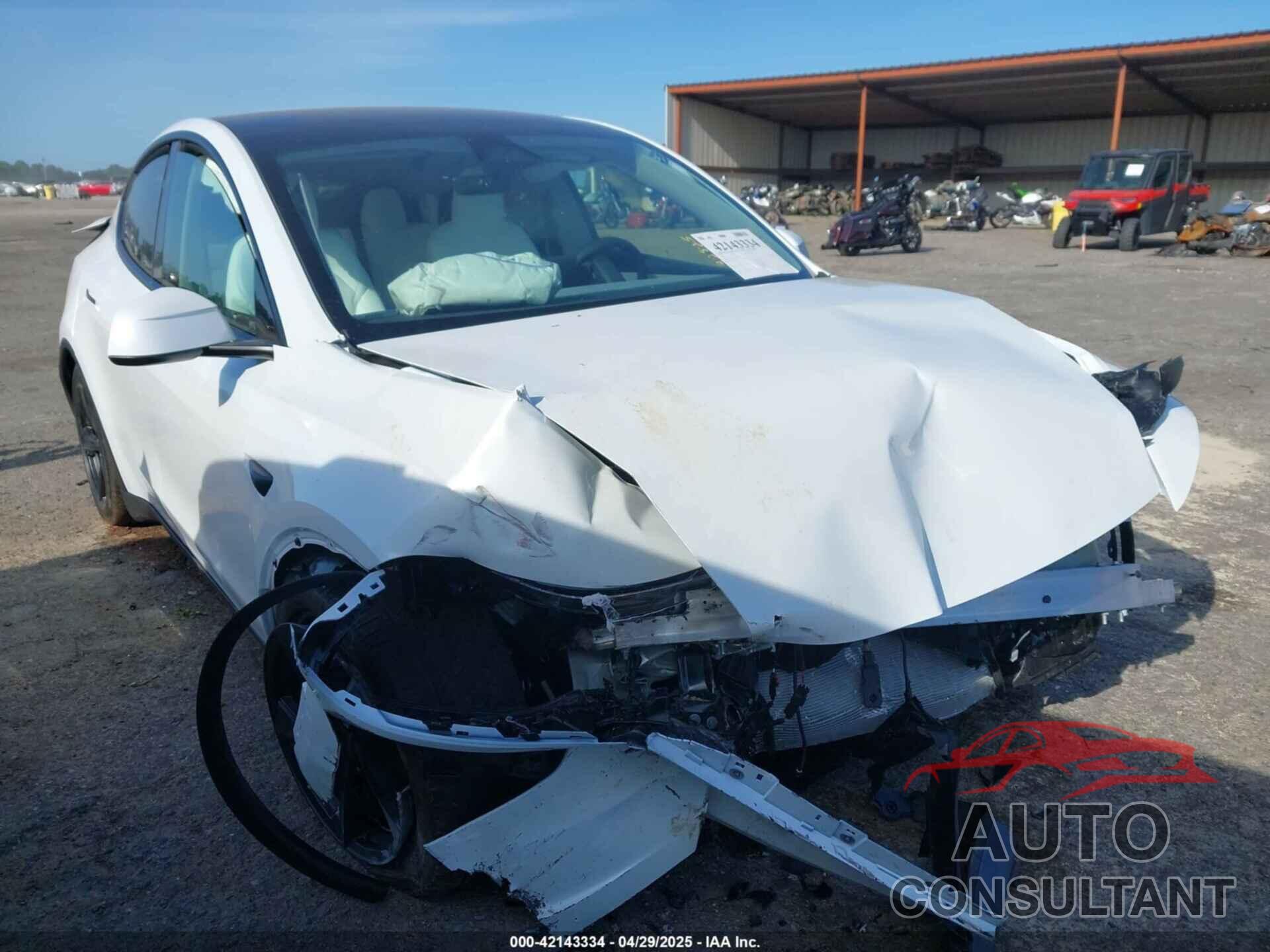 TESLA MODEL Y 2026 - 7SAYGDEE3TA391421