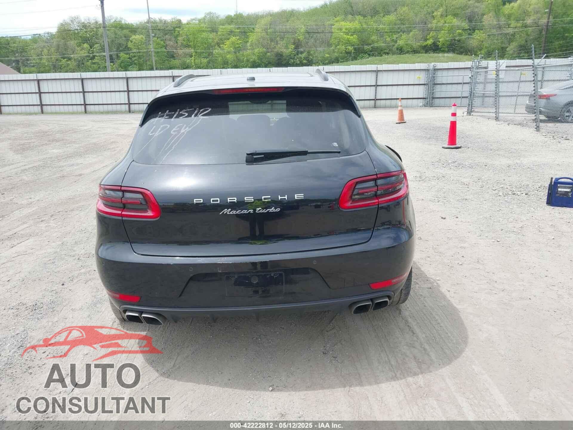 PORSCHE MACAN 2016 - WP1AF2A53GLB90750