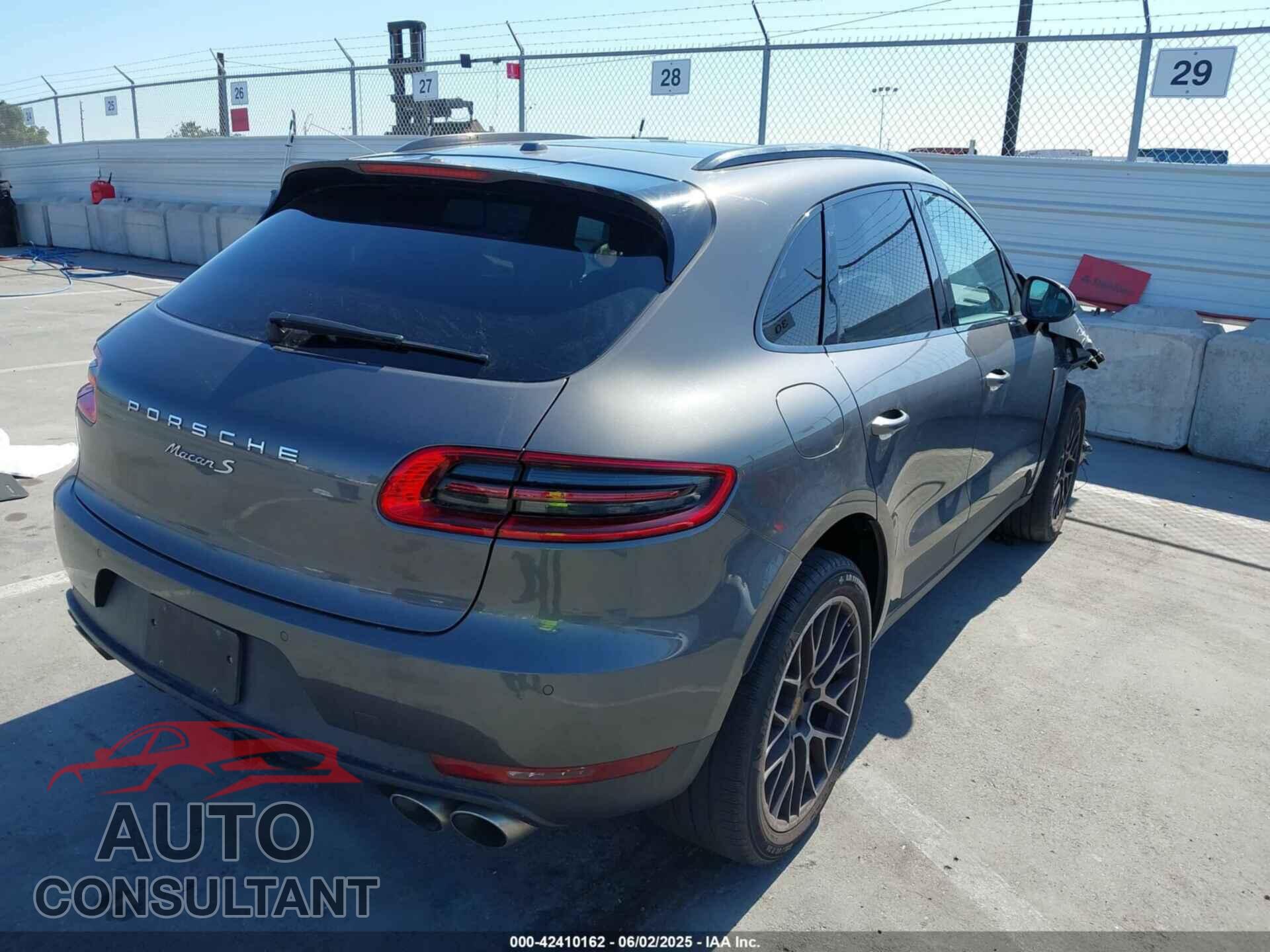 PORSCHE MACAN 2015 - WP1AB2A5XFLB61840