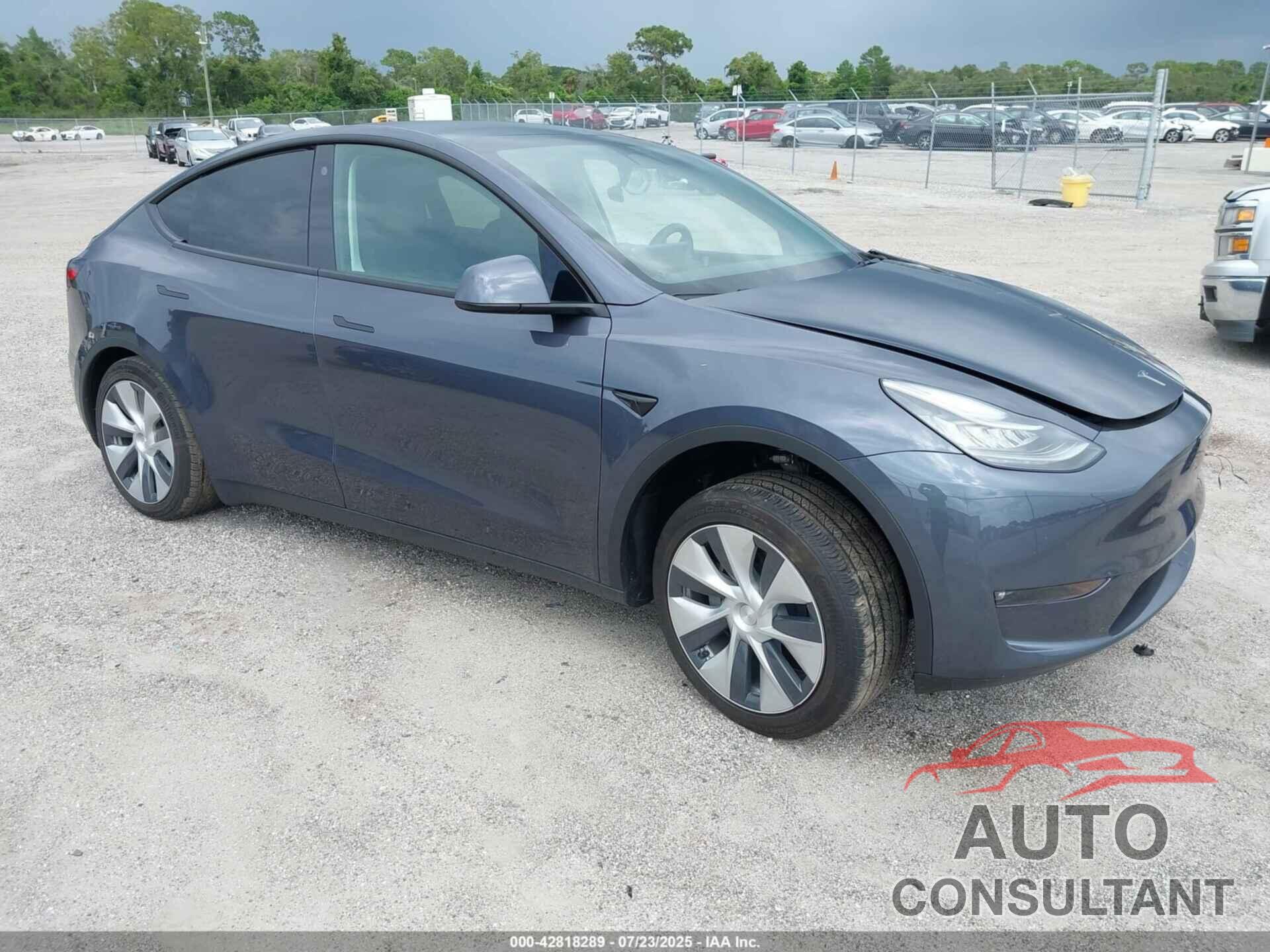 TESLA MODEL Y 2023 - 7SAYGDEE4PF613988