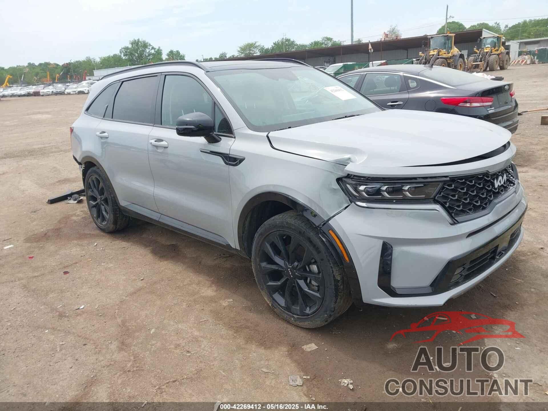 KIA SORENTO 2023 - 5XYRKDLF0PG227203