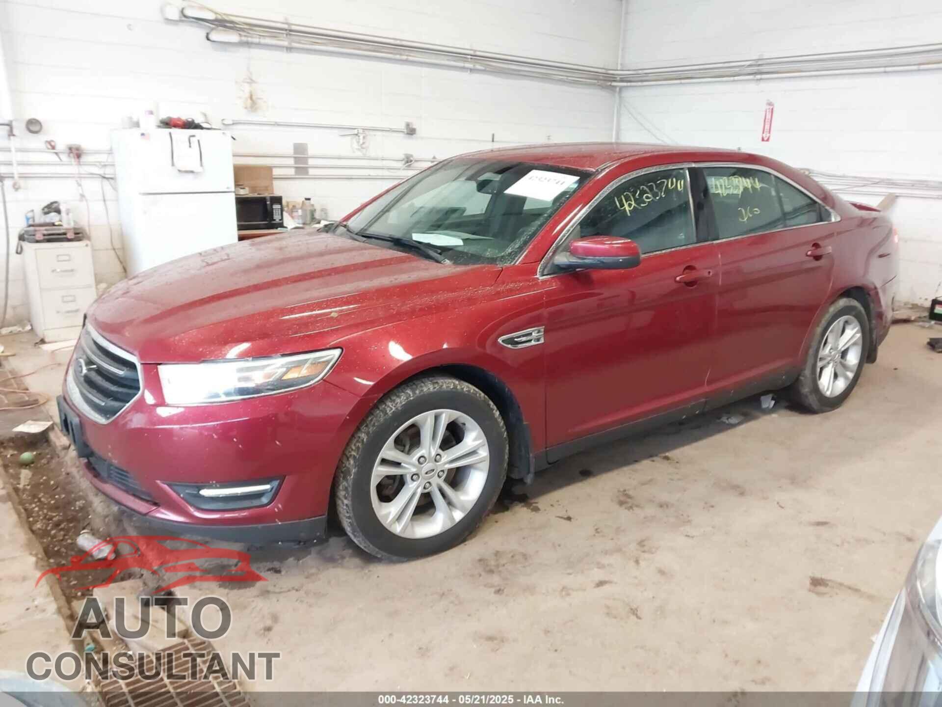 FORD TAURUS 2015 - 1FAHP2E82FG124009