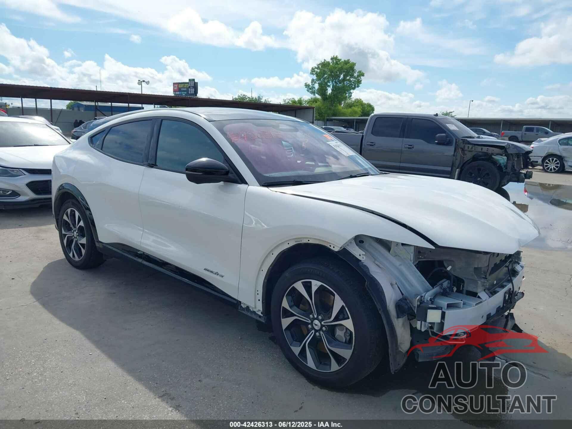 FORD MUSTANG MACH-E 2022 - 3FMTK3RM2NMA26646