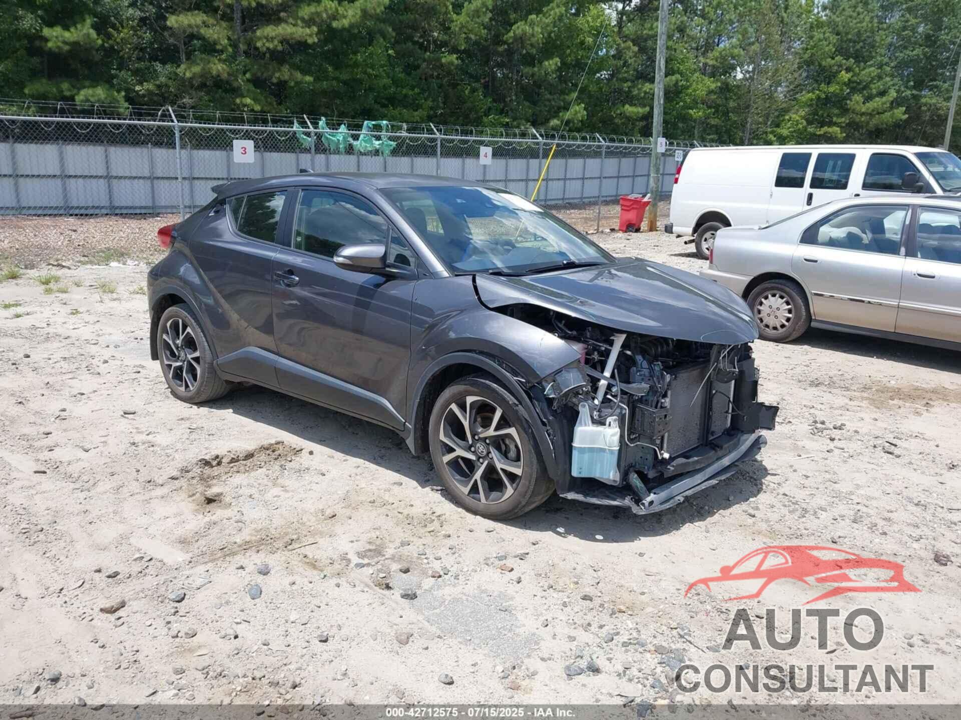 TOYOTA C-HR 2020 - JTNKHMBX7L1089949