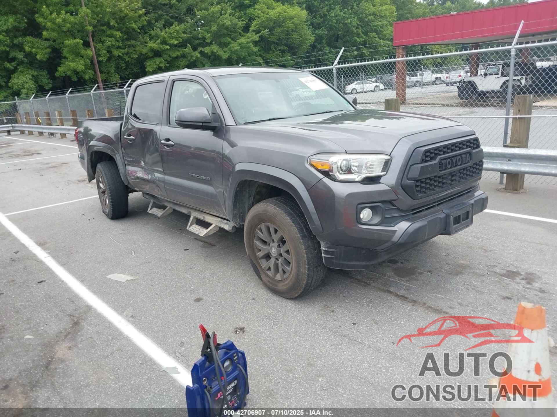TOYOTA TACOMA 2017 - 5TFAZ5CN8HX046113