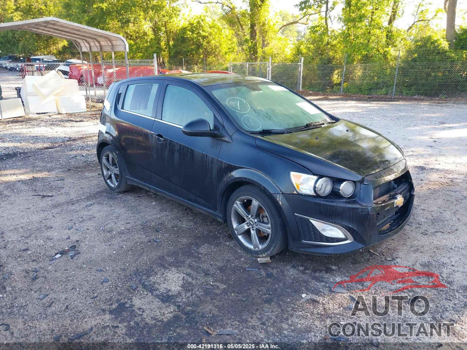 CHEVROLET SONIC 2013 - 1G1JH6SB9D4176972
