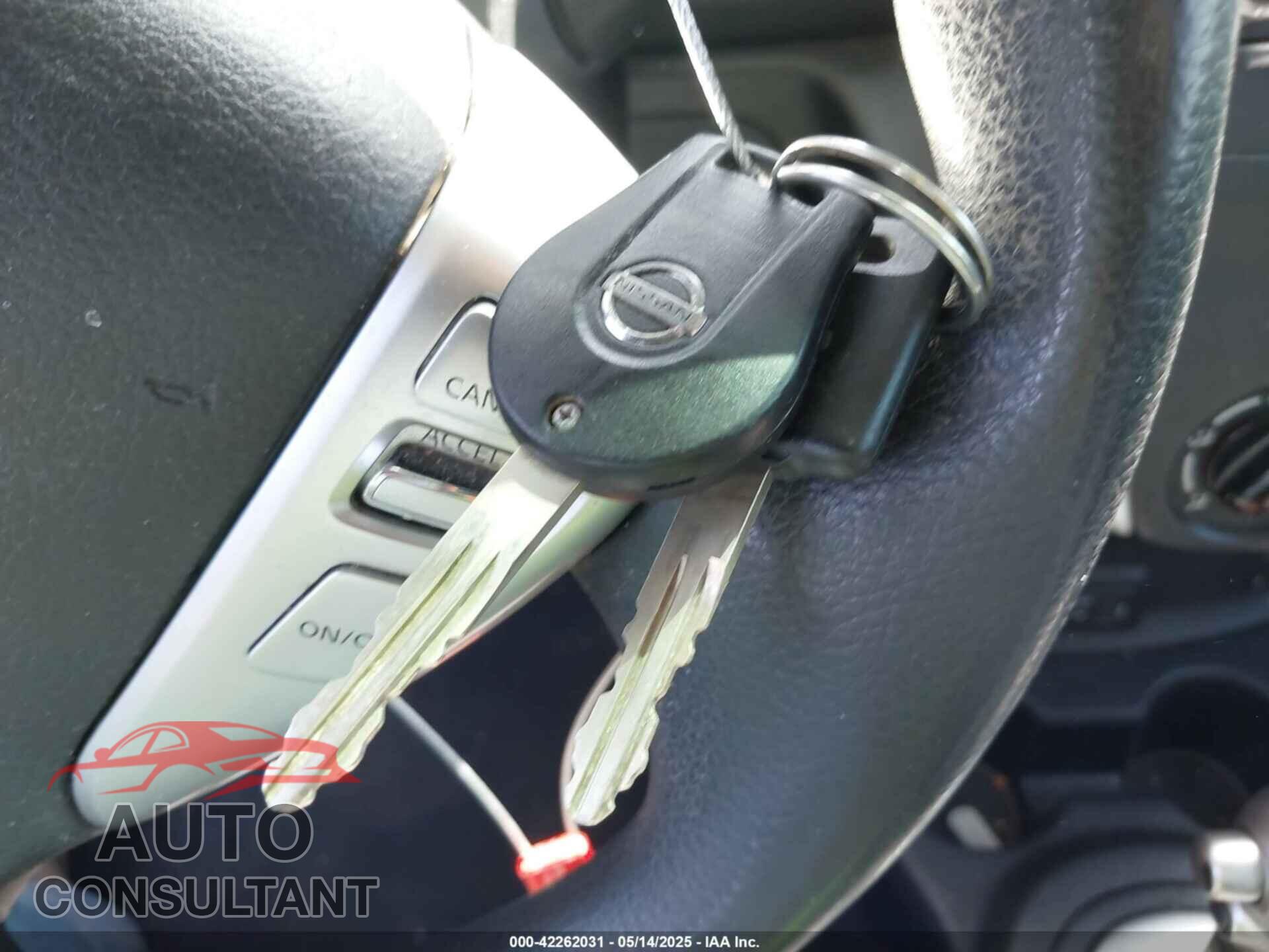 NISSAN VERSA 2019 - 3N1CN7AP3KL818205