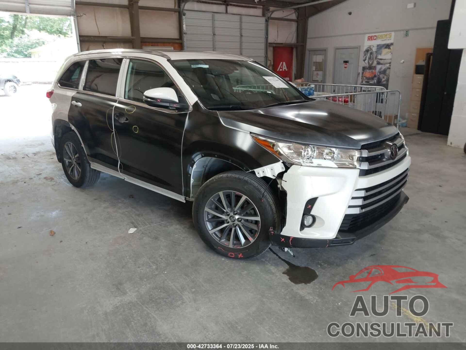 TOYOTA HIGHLANDER 2019 - 5TDJZRFH1KS994766