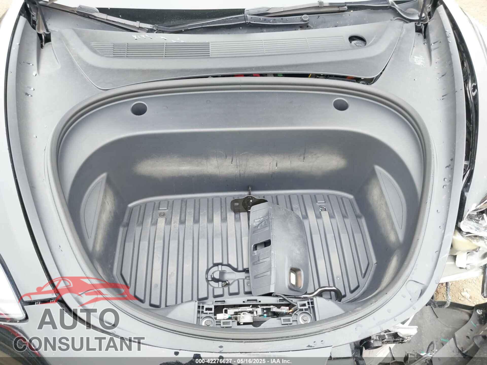 TESLA MODEL 3 2023 - 5YJ3E1EA4PF497068
