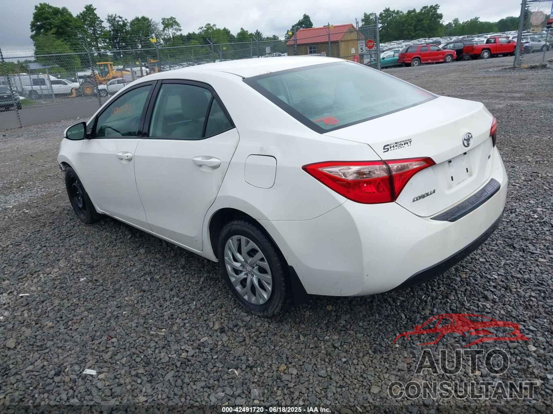 TOYOTA COROLLA 2017 - 2T1BURHE5HC855733