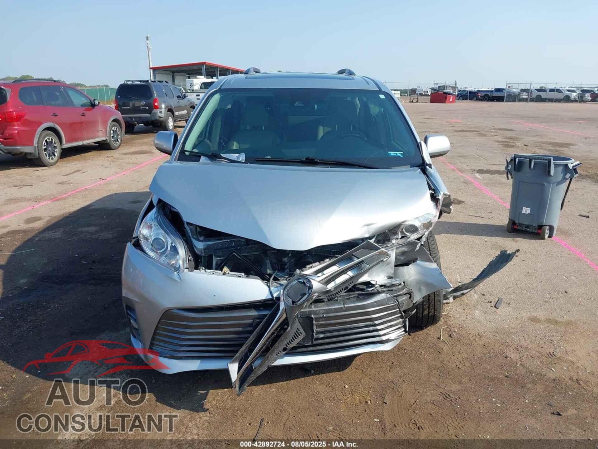 TOYOTA SIENNA 2020 - 5TDDZ3DC1LS241578