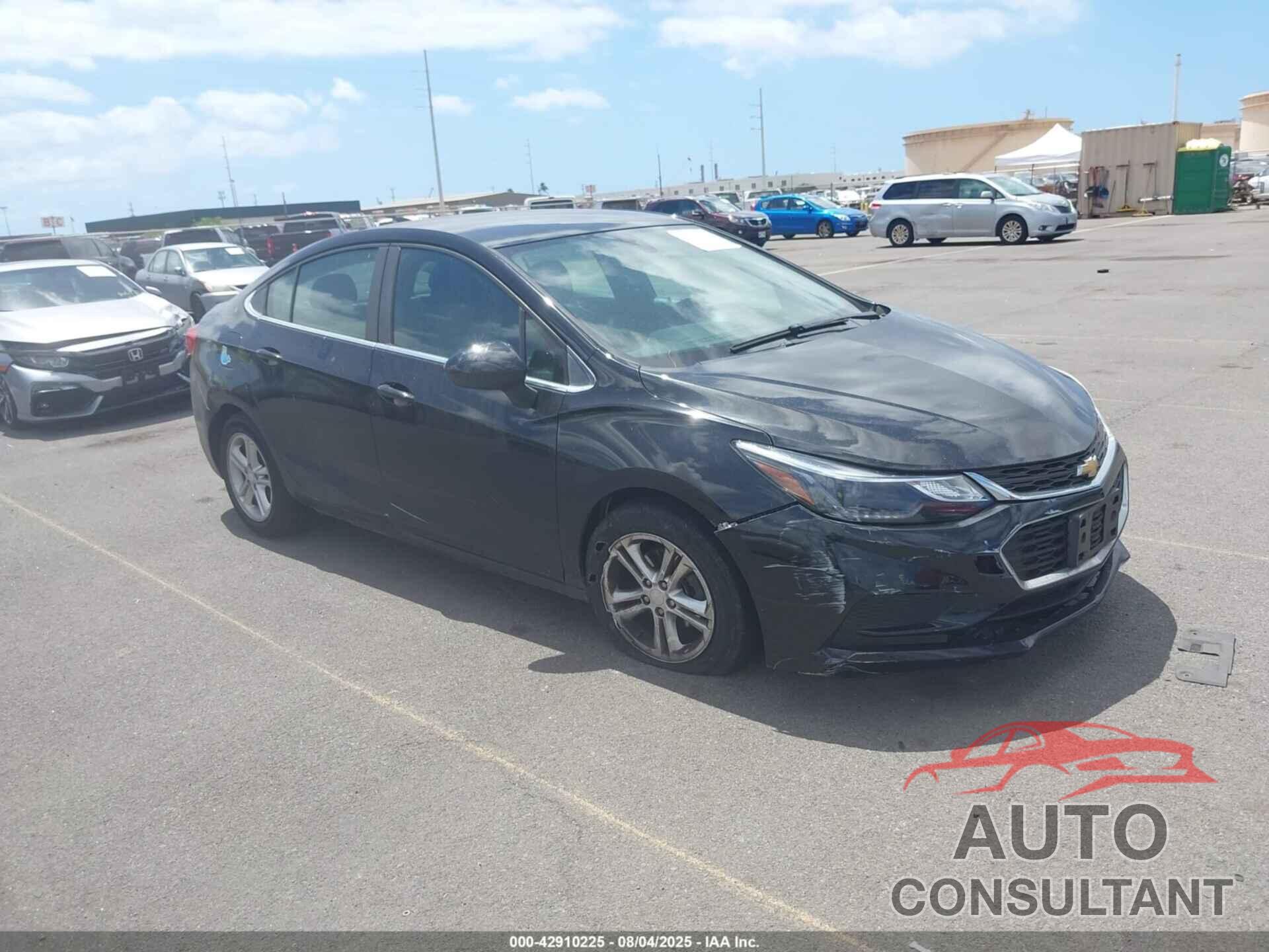 CHEVROLET CRUZE 2018 - 1G1BE5SM3J7157014