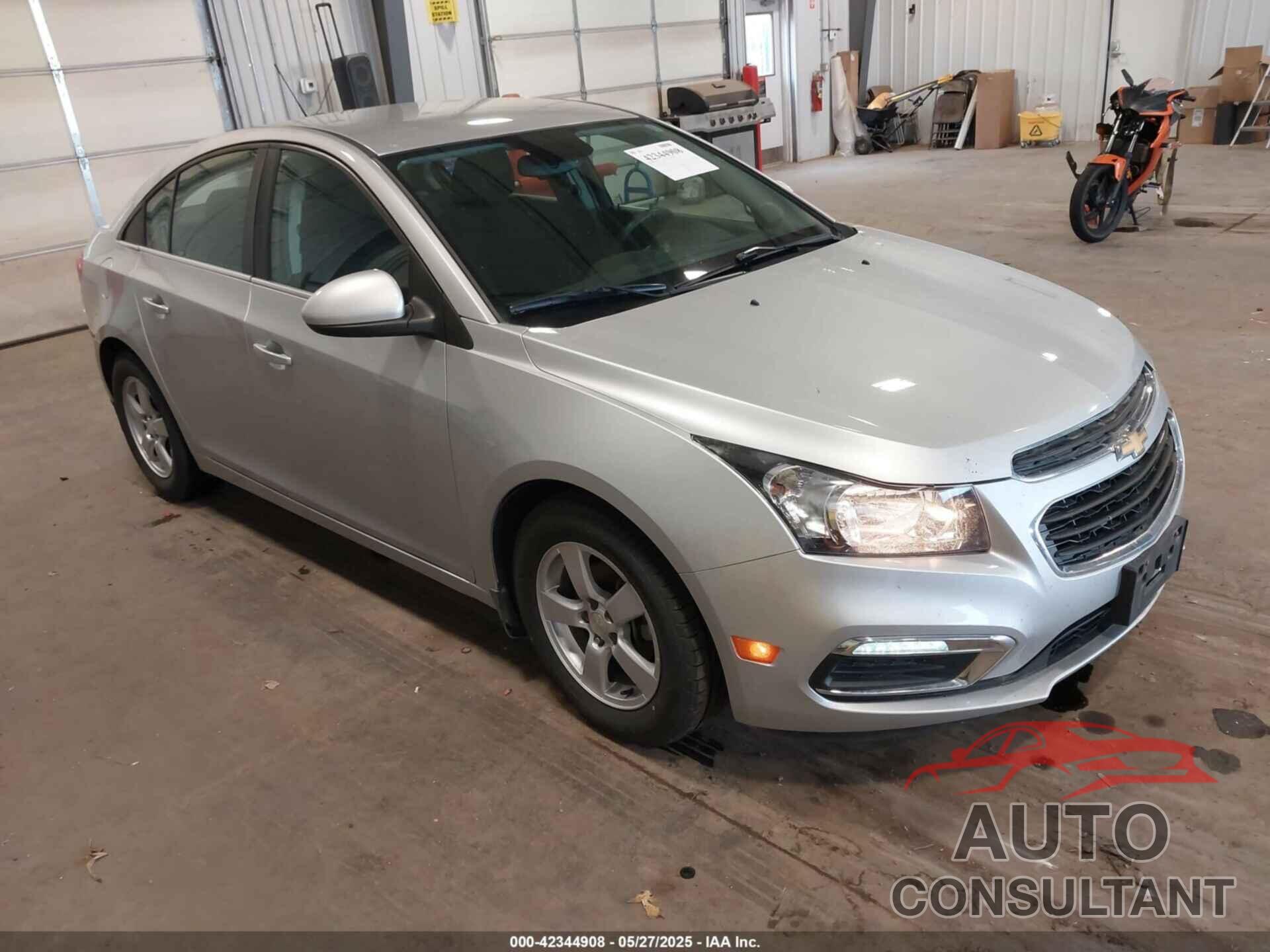 CHEVROLET CRUZE 2015 - 1G1PC5SB8F7129887