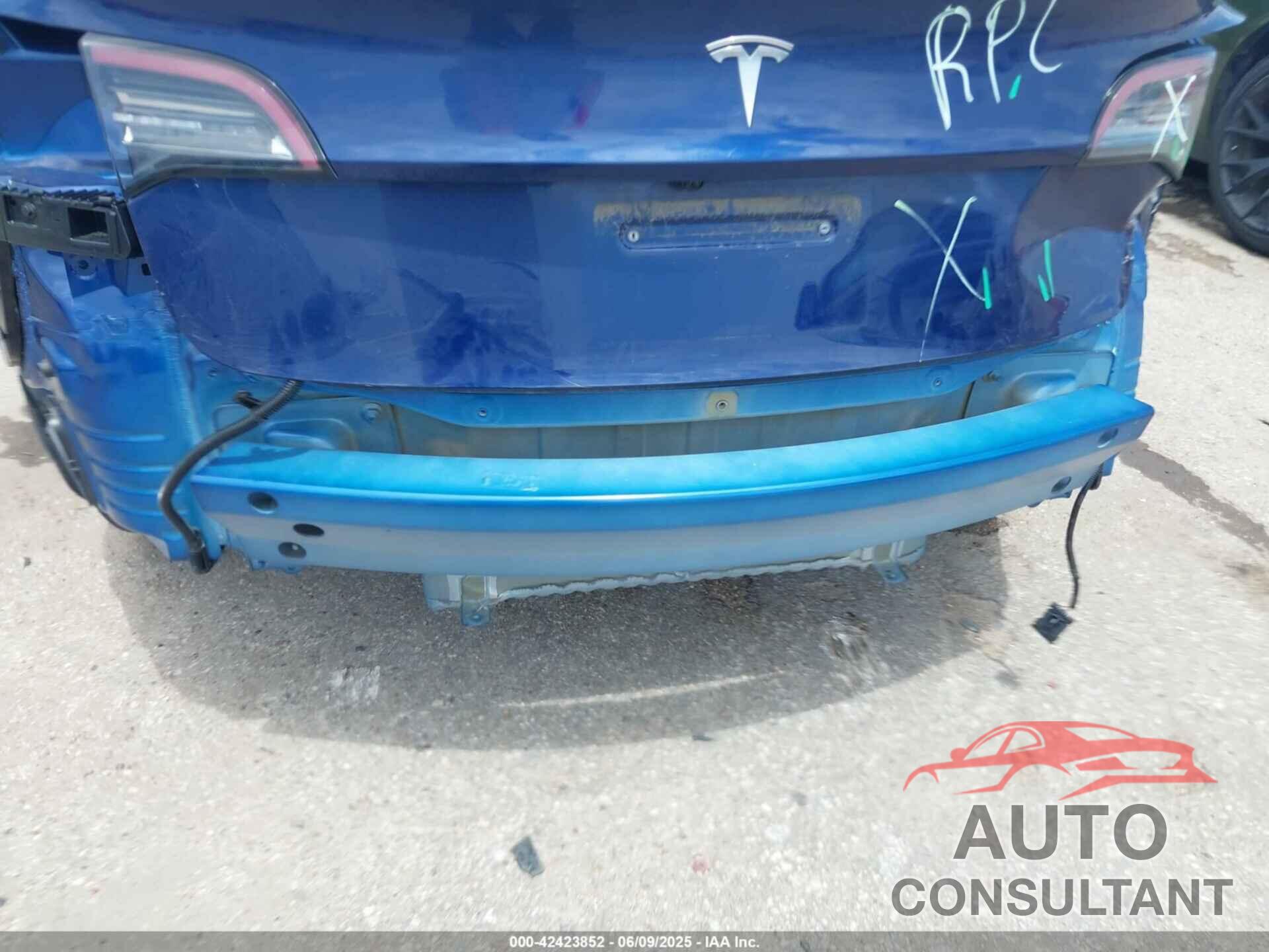 TESLA MODEL 3 2023 - 5YJ3E1EA5PF479002