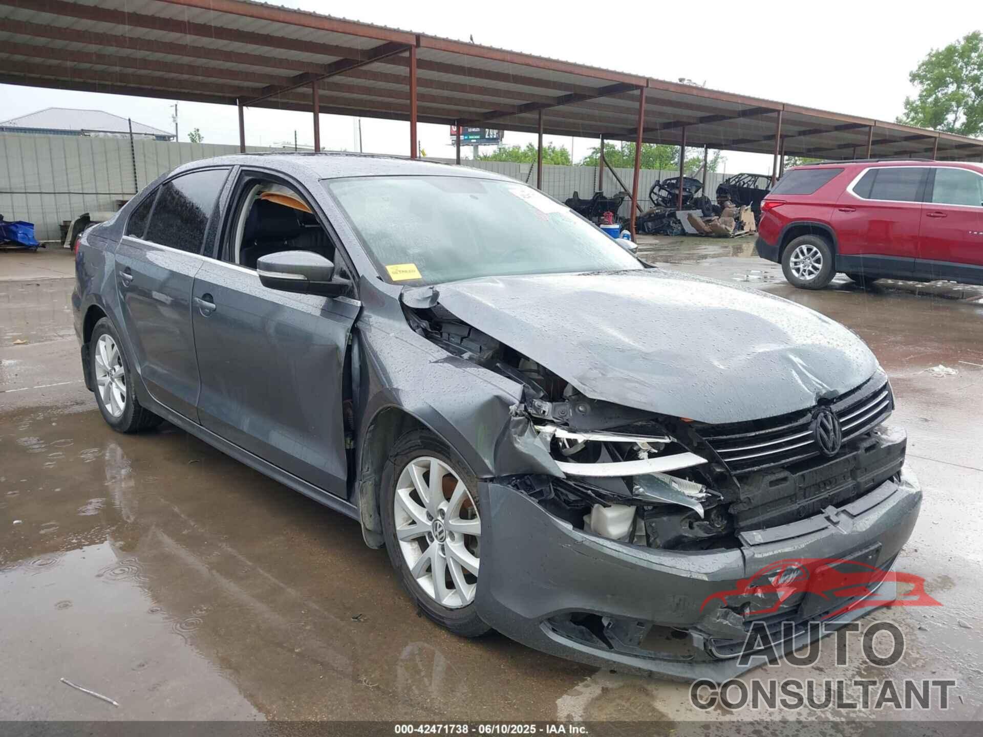VOLKSWAGEN JETTA 2013 - 3VWDX7AJ1DM443139