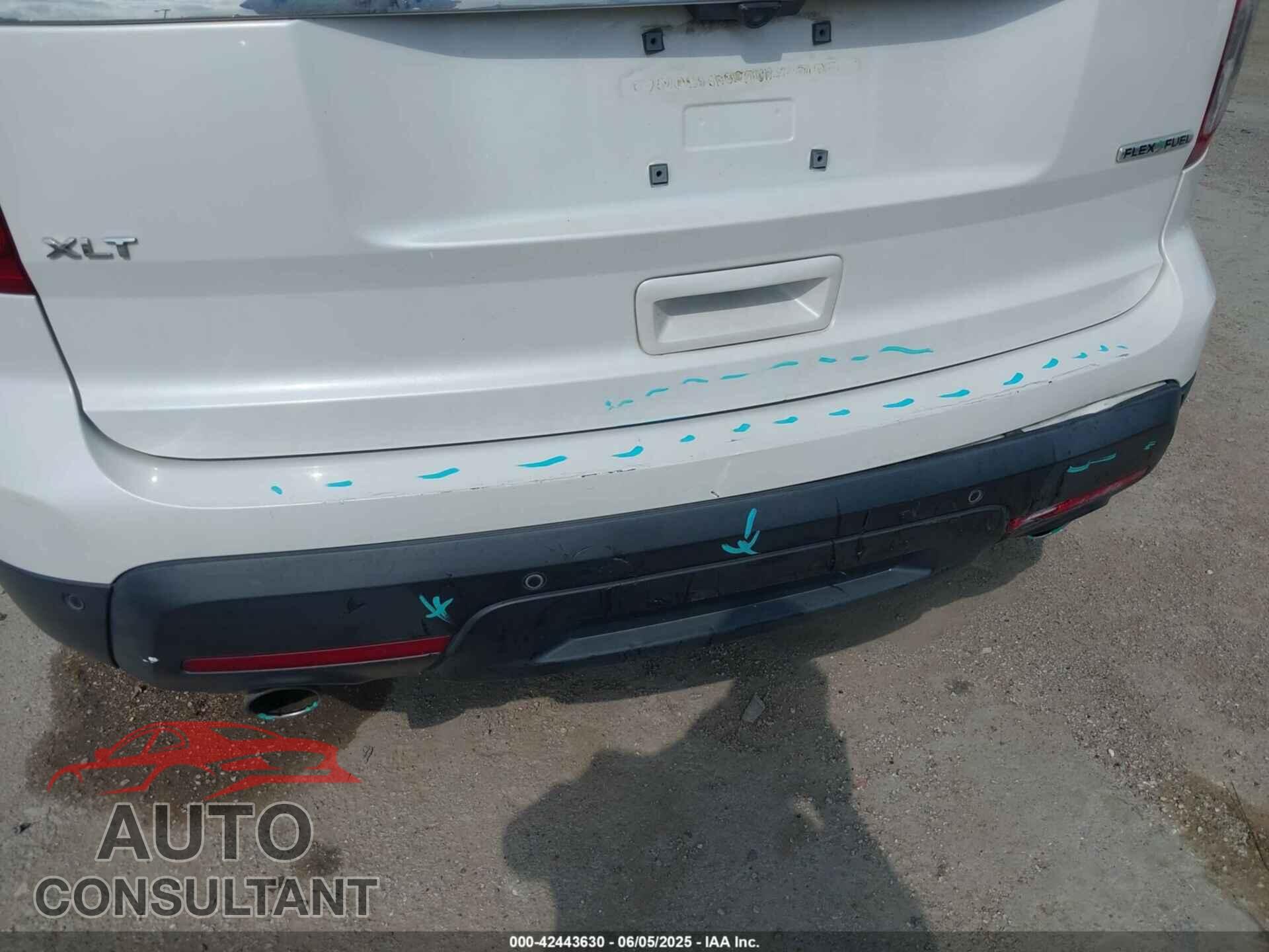 FORD EXPLORER 2013 - 1FM5K7D88DGB52948