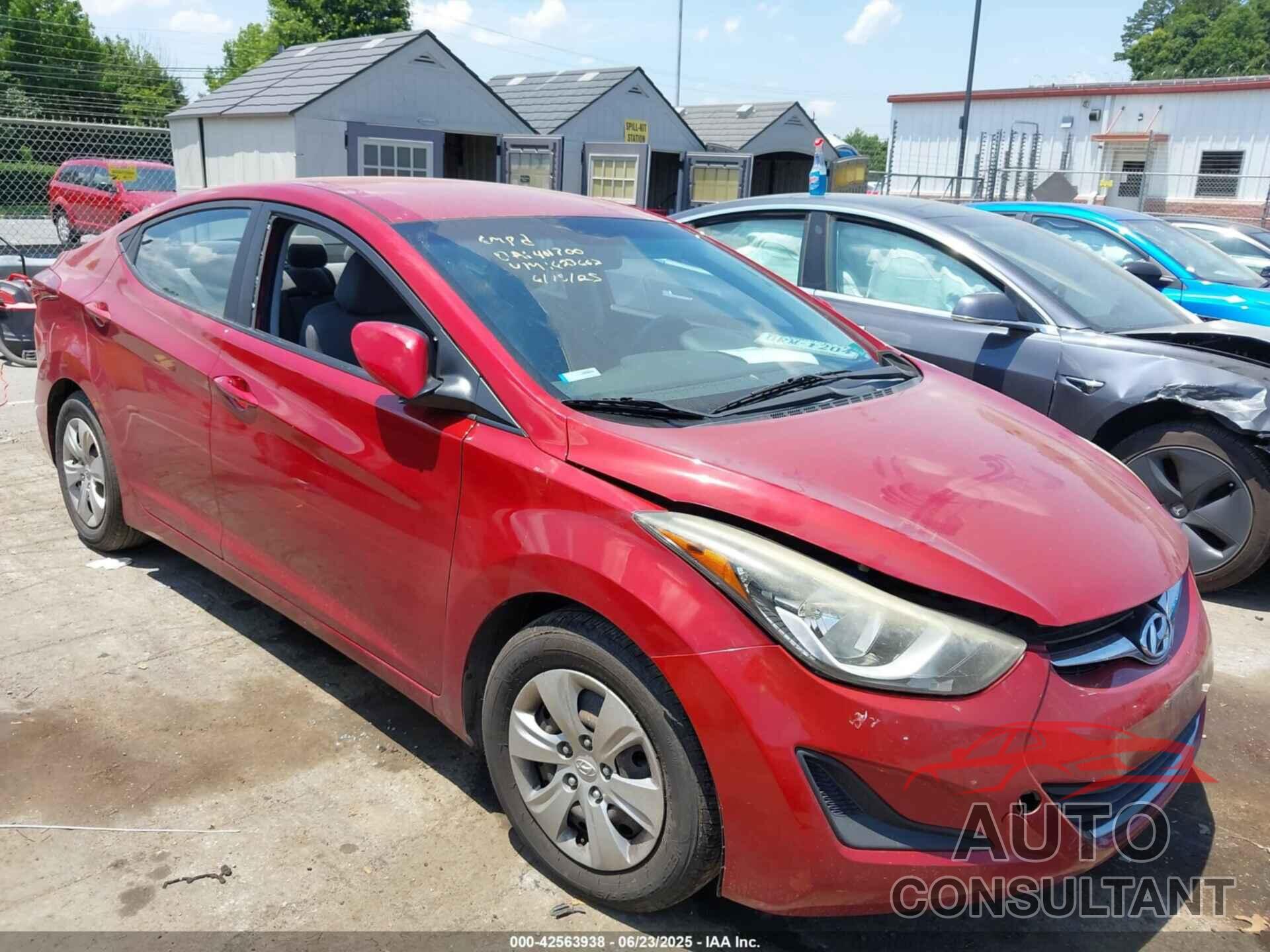 HYUNDAI ELANTRA 2016 - KMHDH4AEXGU623667