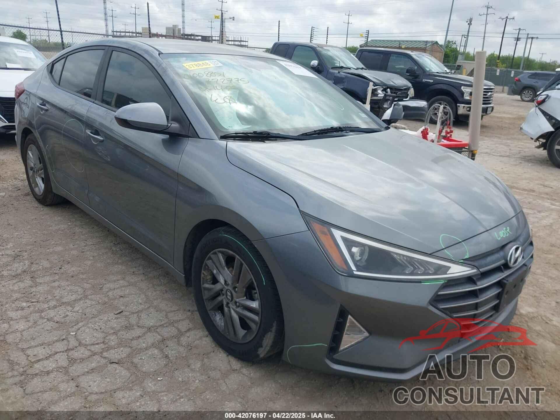 HYUNDAI ELANTRA 2019 - KMHD84LF3KU772775