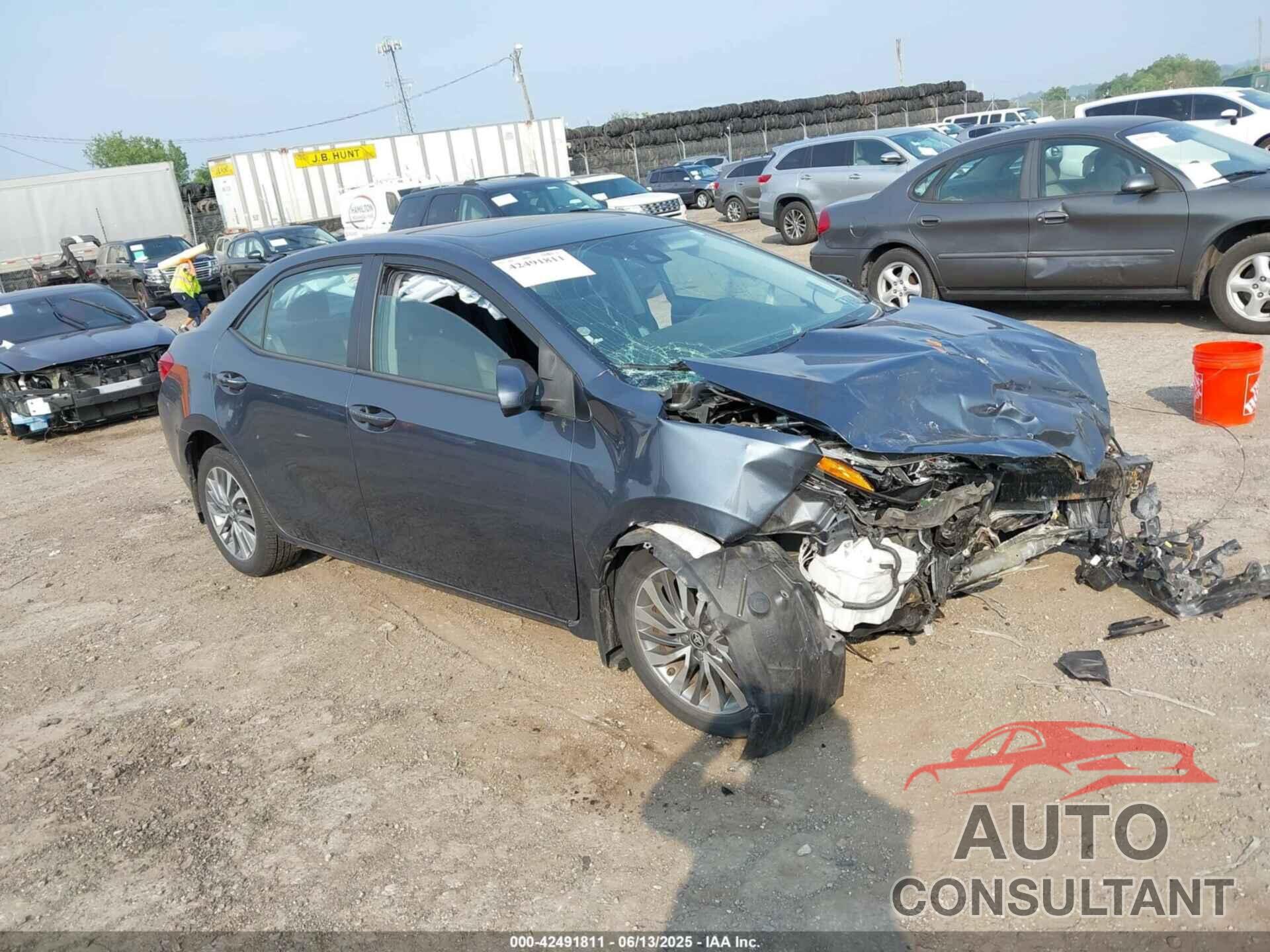 TOYOTA COROLLA 2018 - 2T1BURHE1JC109897