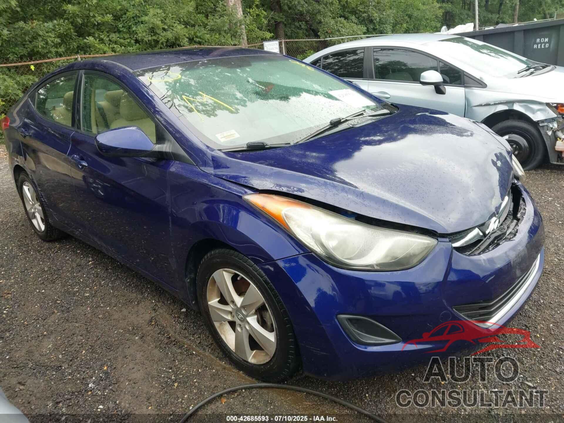 HYUNDAI ELANTRA 2013 - 5NPDH4AE9DH307204