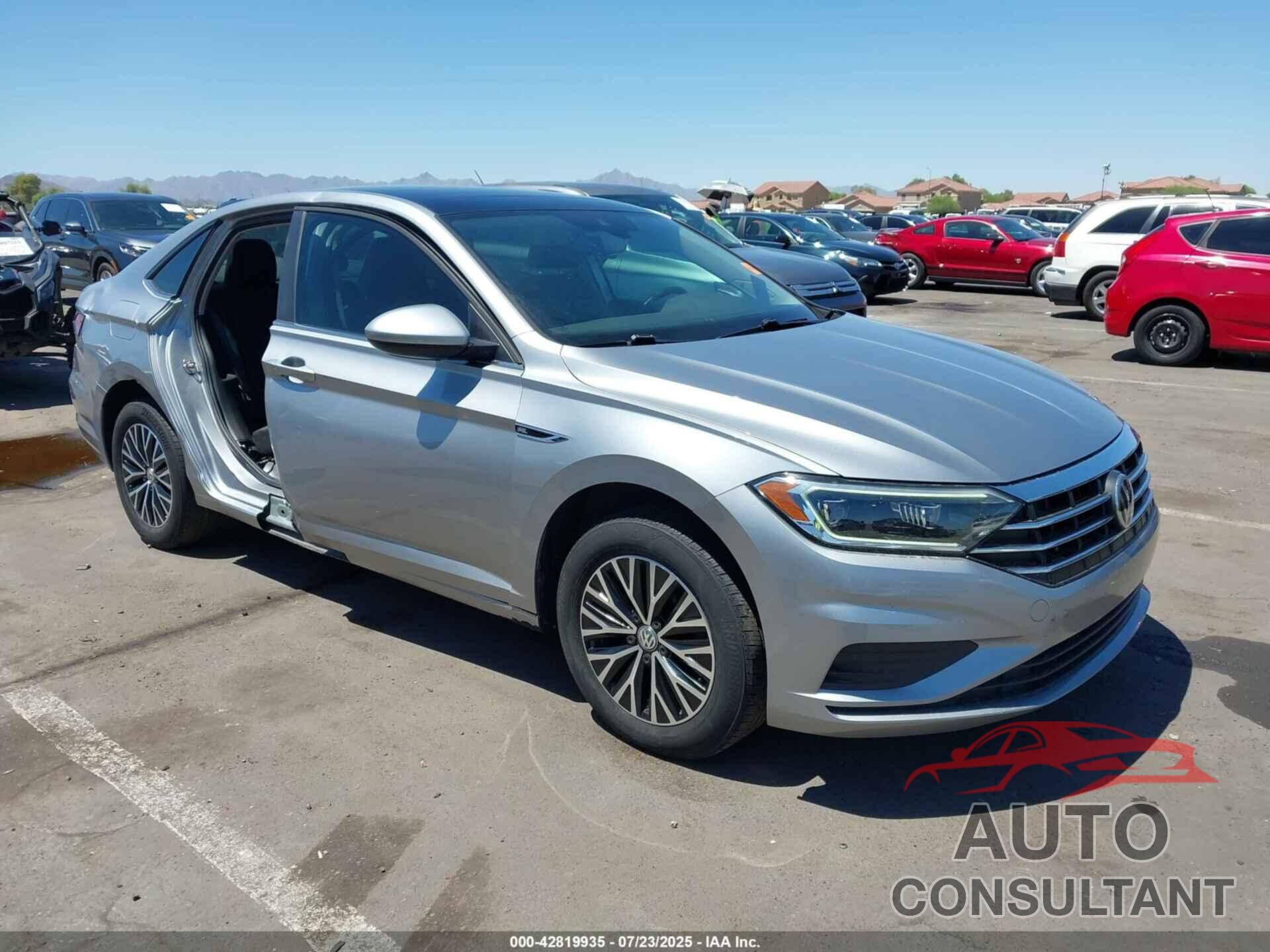 VOLKSWAGEN JETTA 2019 - 3VWE57BU3KM198473