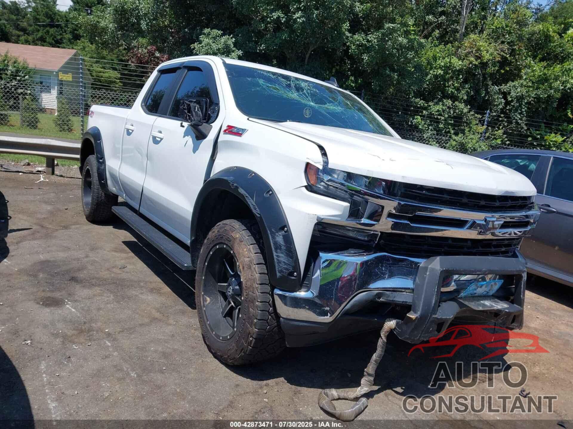 CHEVROLET SILVERADO 1500 2019 - 1GCRYDED0KZ200586