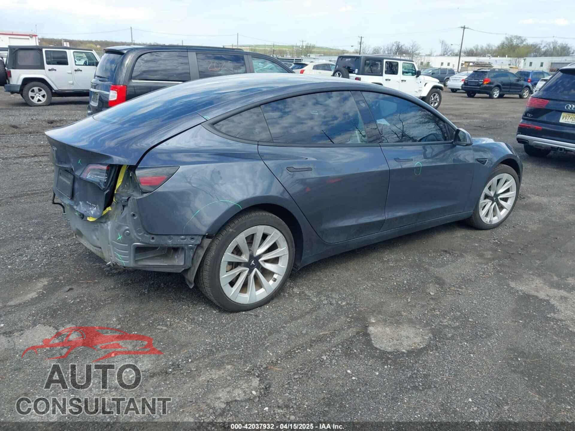 TESLA MODEL 3 2022 - 5YJ3E1EB2NF203477