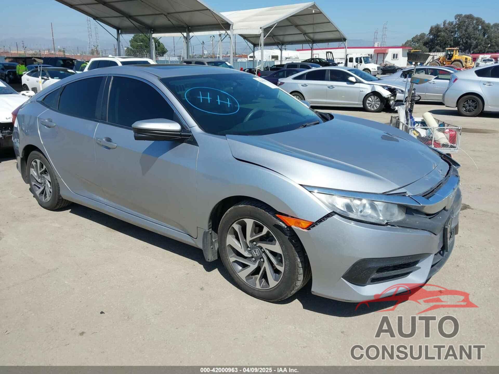 HONDA CIVIC 2017 - 2HGFC2F72HH517326
