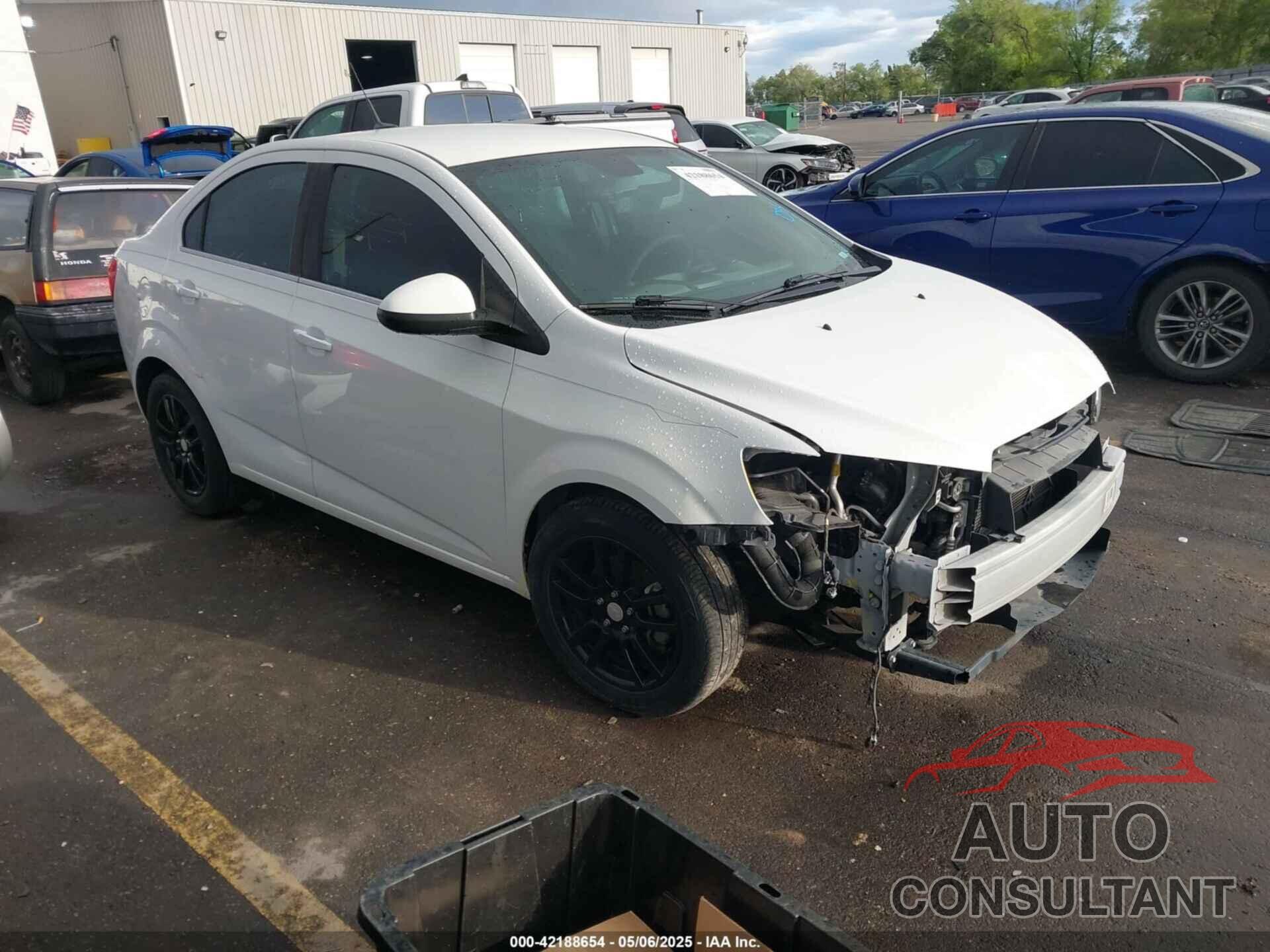 CHEVROLET SONIC 2012 - 1G1JD5SHXC4231096