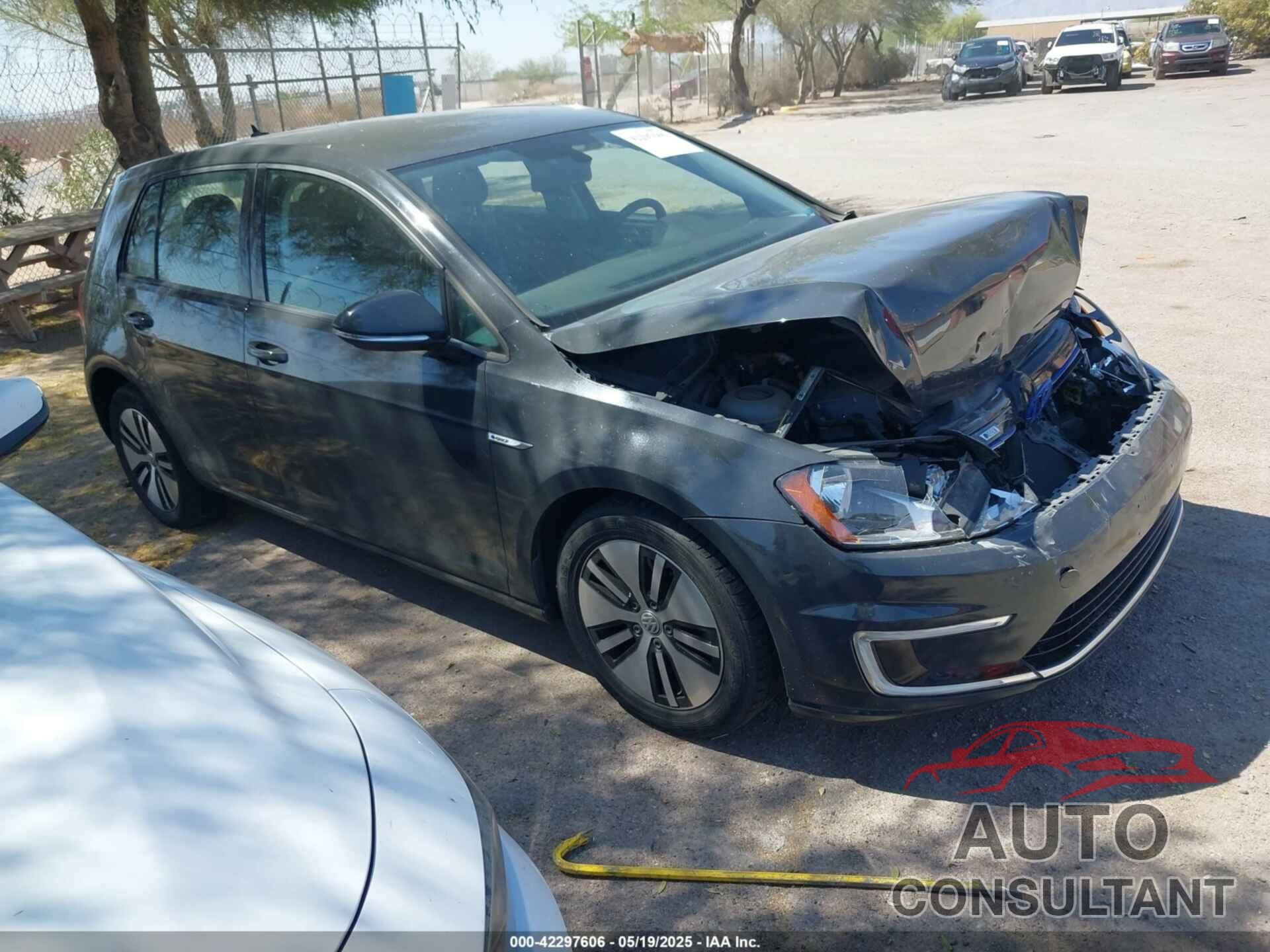 VOLKSWAGEN E-GOLF 2016 - WVWKP7AU0GW916781