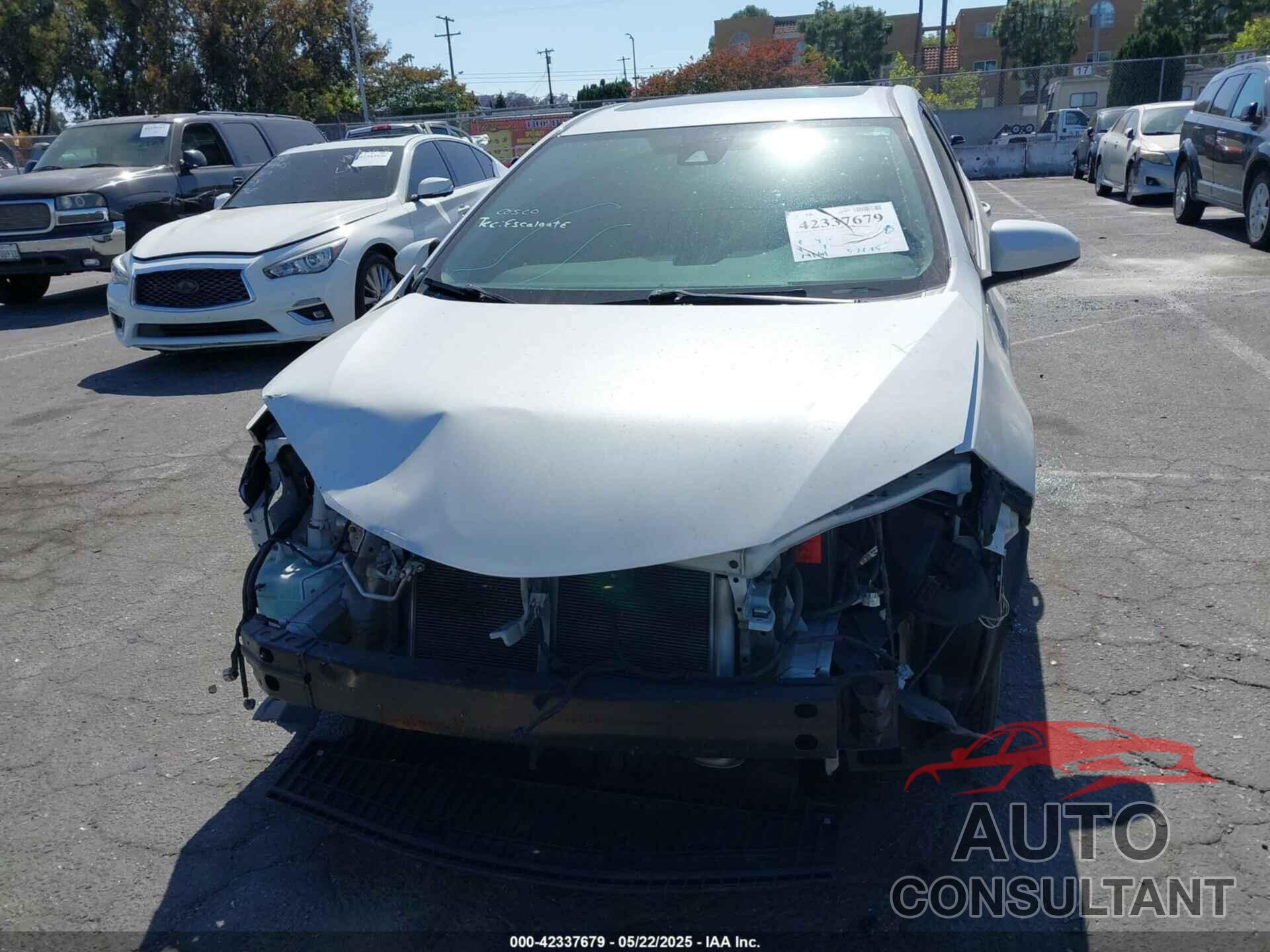 TOYOTA COROLLA 2018 - 5YFBURHE1JP813372