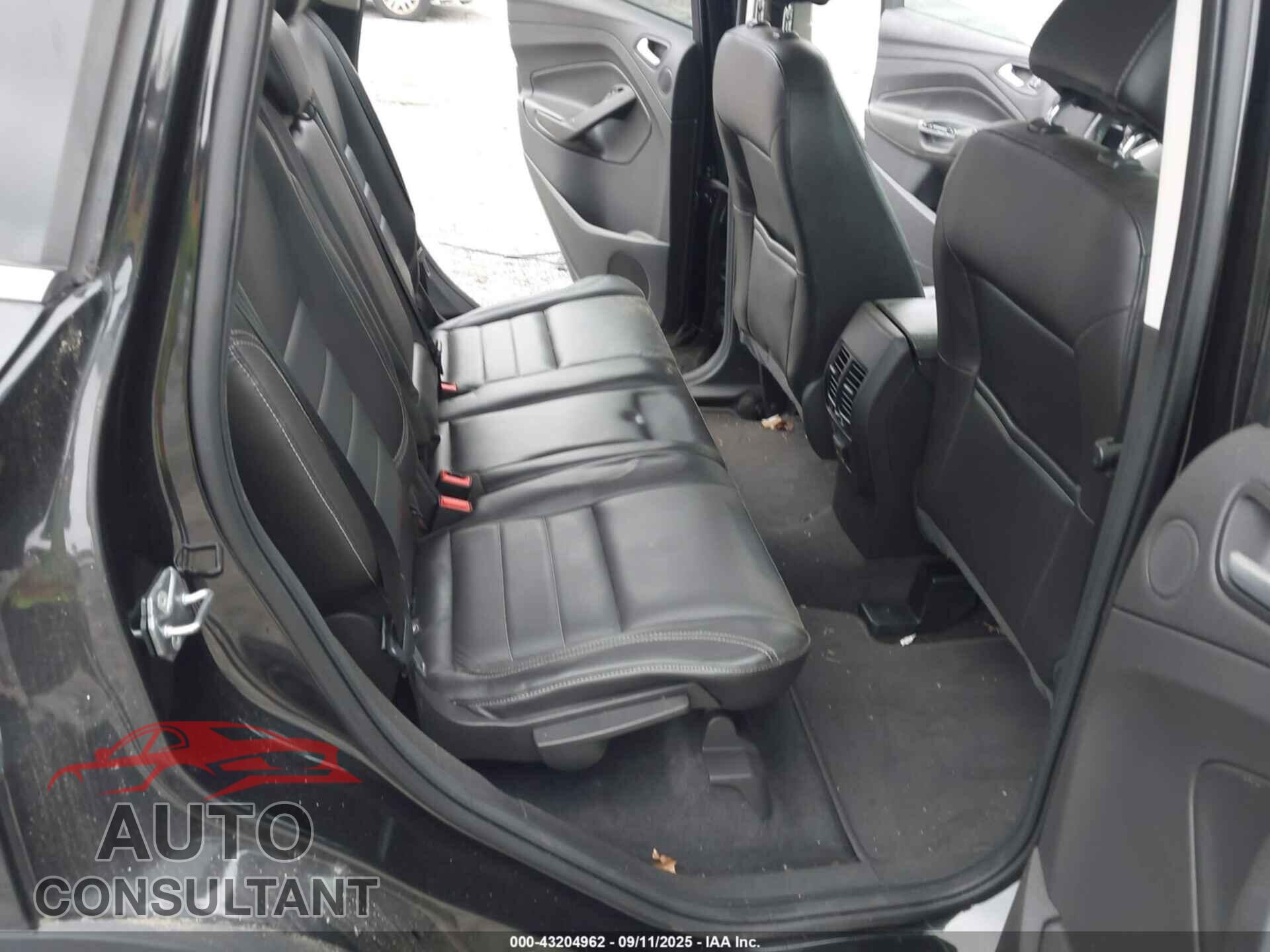 FORD ESCAPE 2015 - 1FMCU0JX3FUB48461