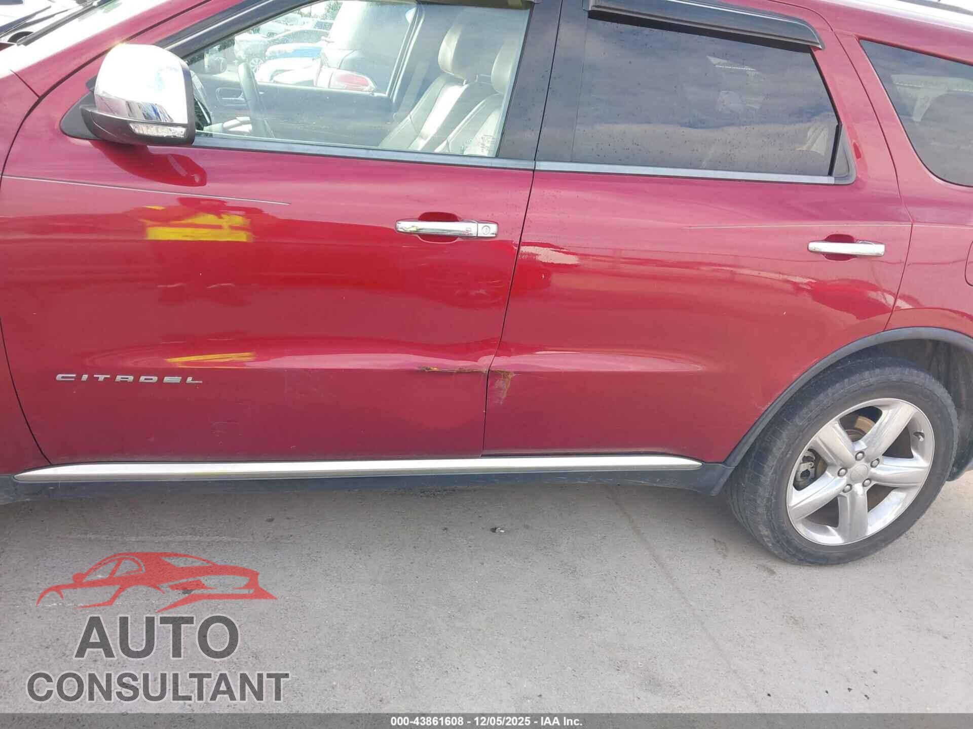 DODGE DURANGO 2013 - 1C4SDHET8DC678255