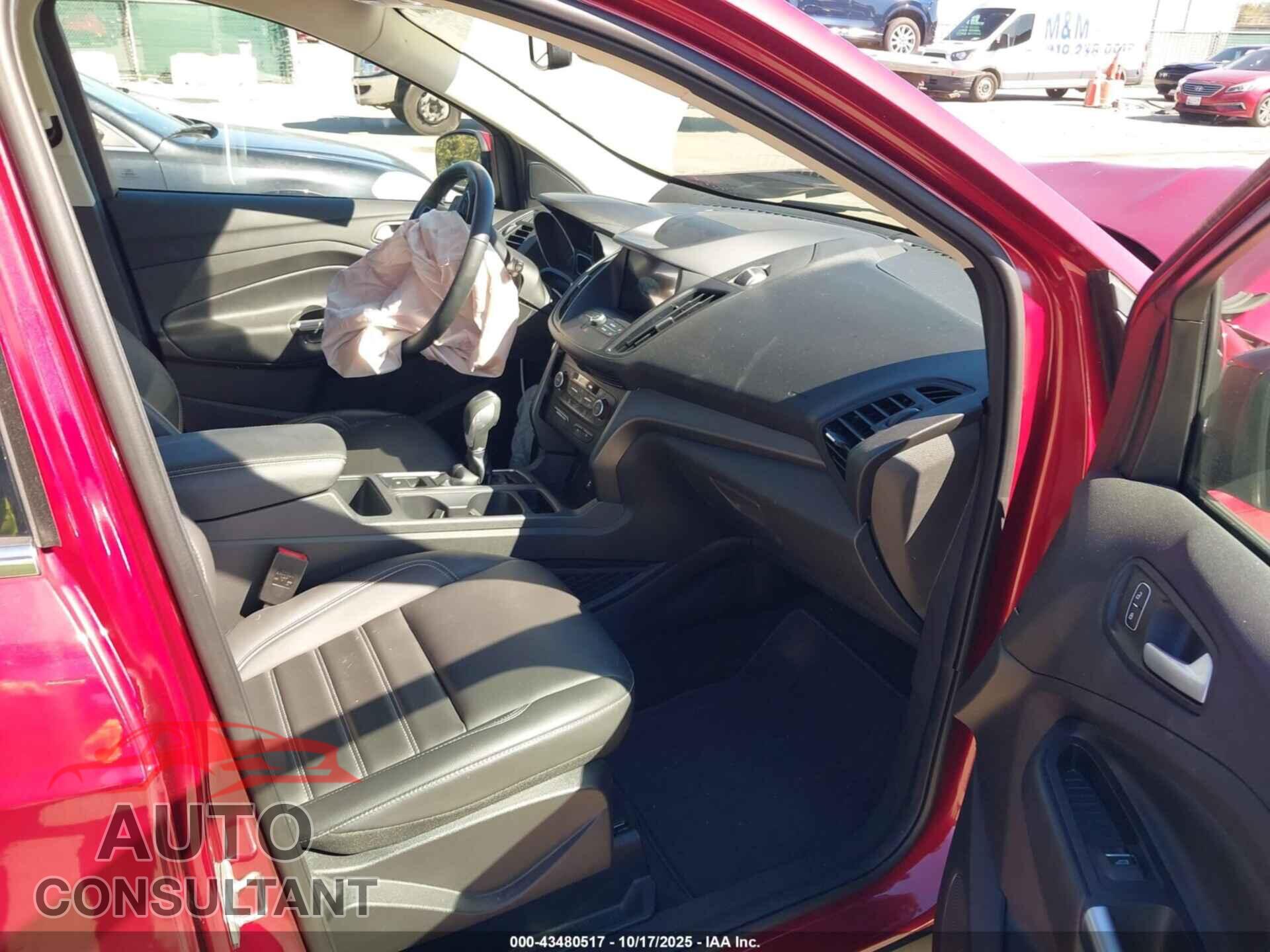 FORD ESCAPE 2019 - 1FMCU9HD9KUB22733
