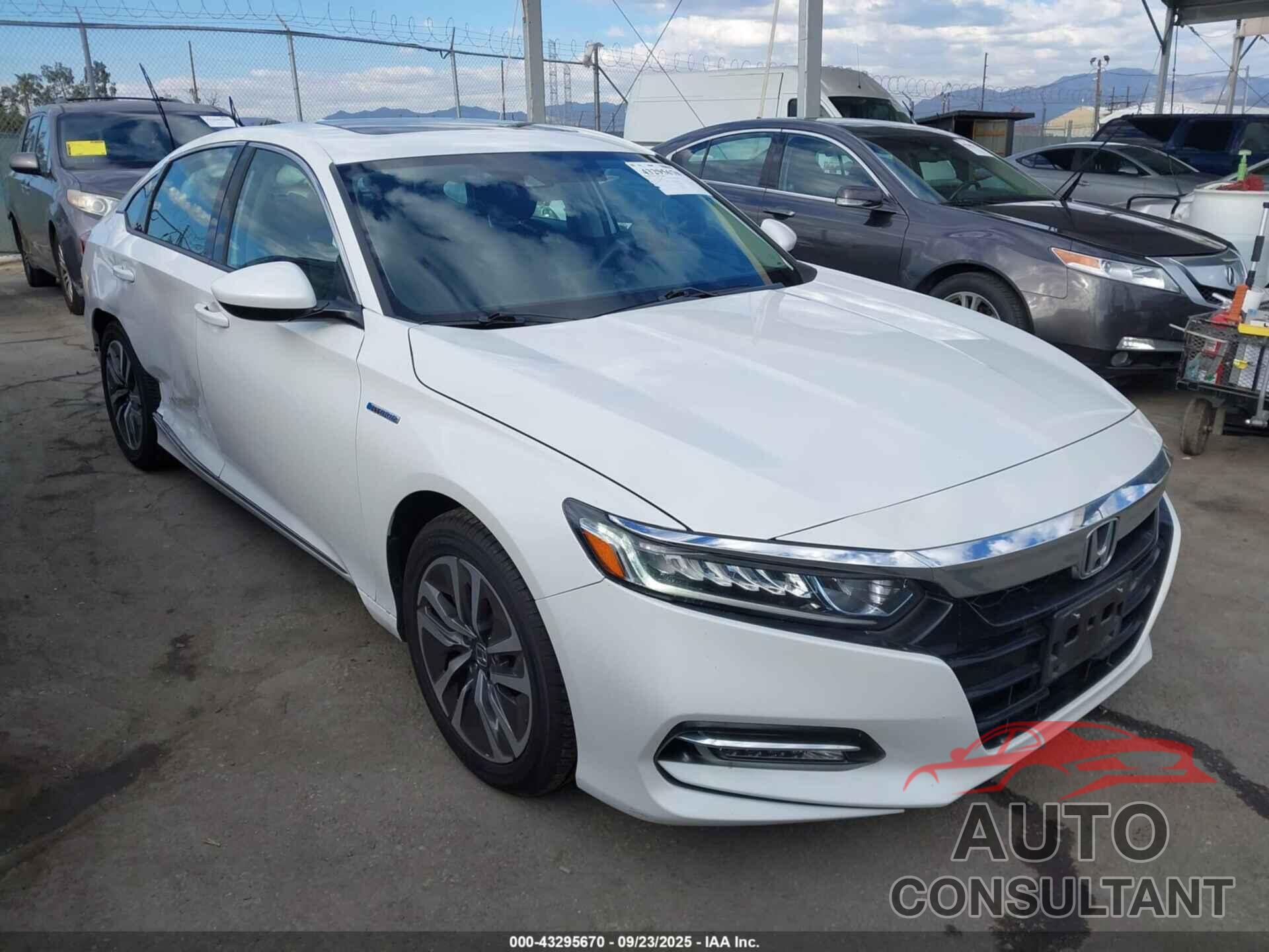 HONDA ACCORD HYBRID 2019 - 1HGCV3F48KA017797