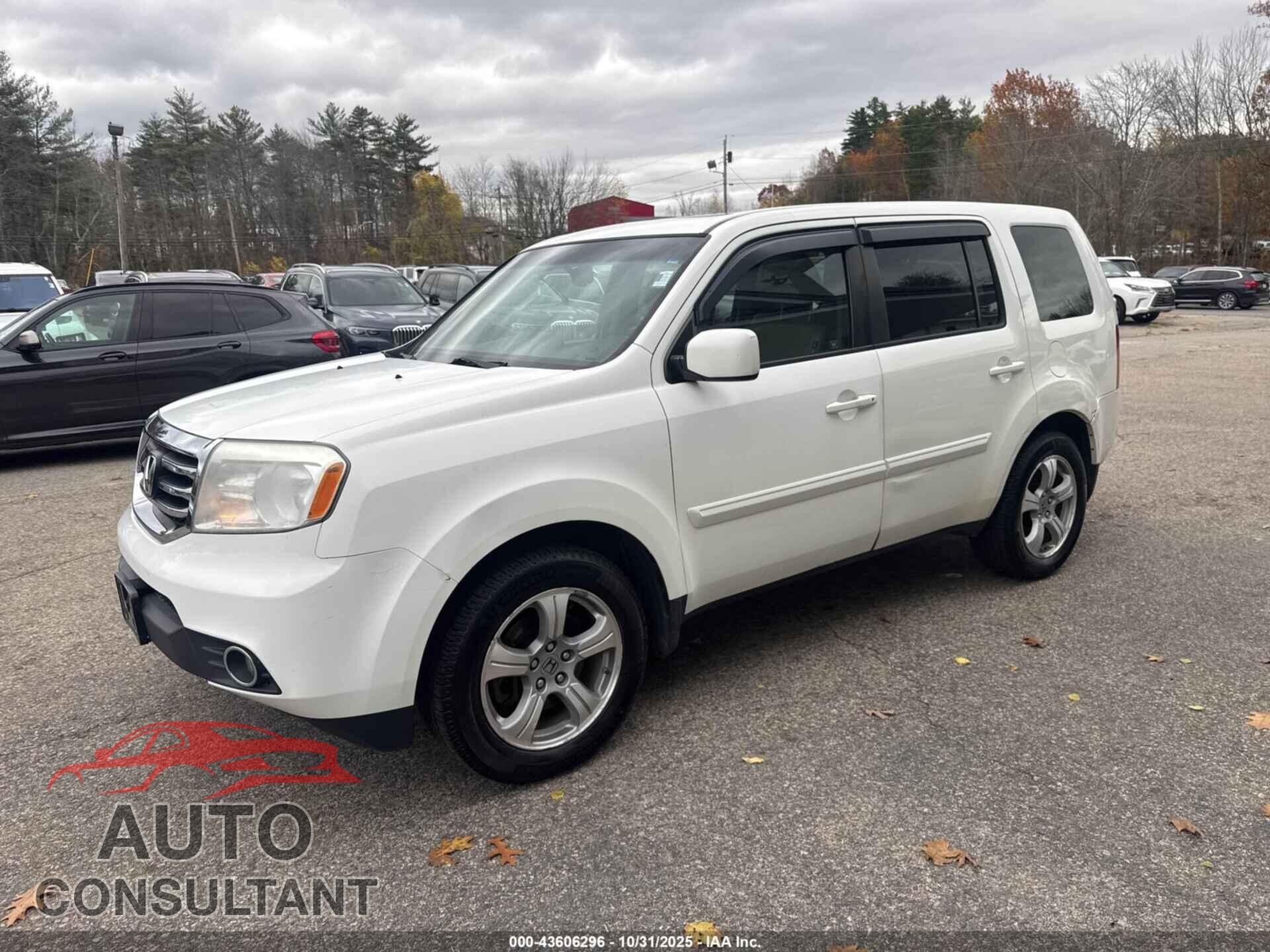 HONDA PILOT 2012 - 5FNYF4H52CB025657