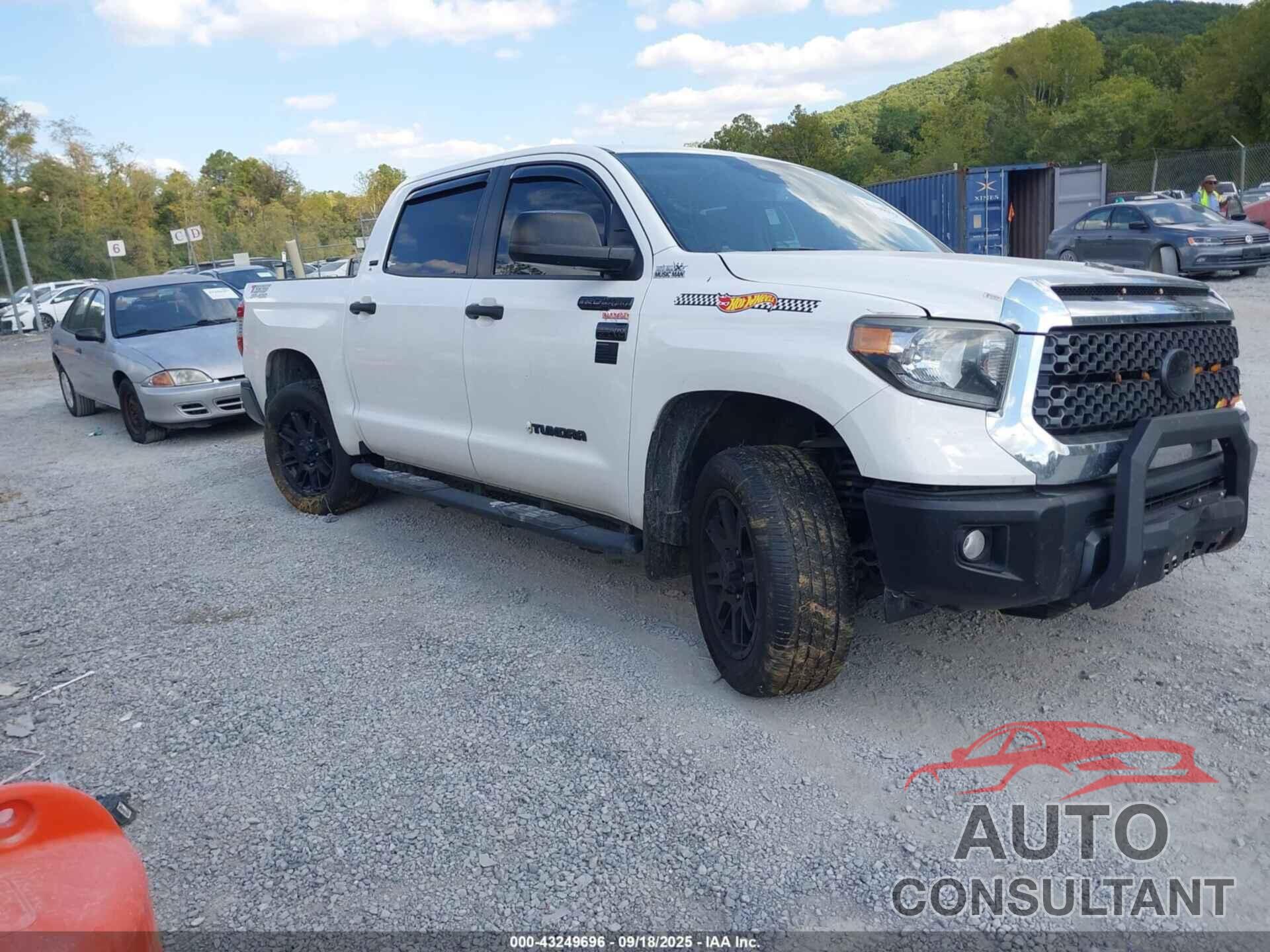 TOYOTA TUNDRA 2021 - 5TFDY5F14MX986511