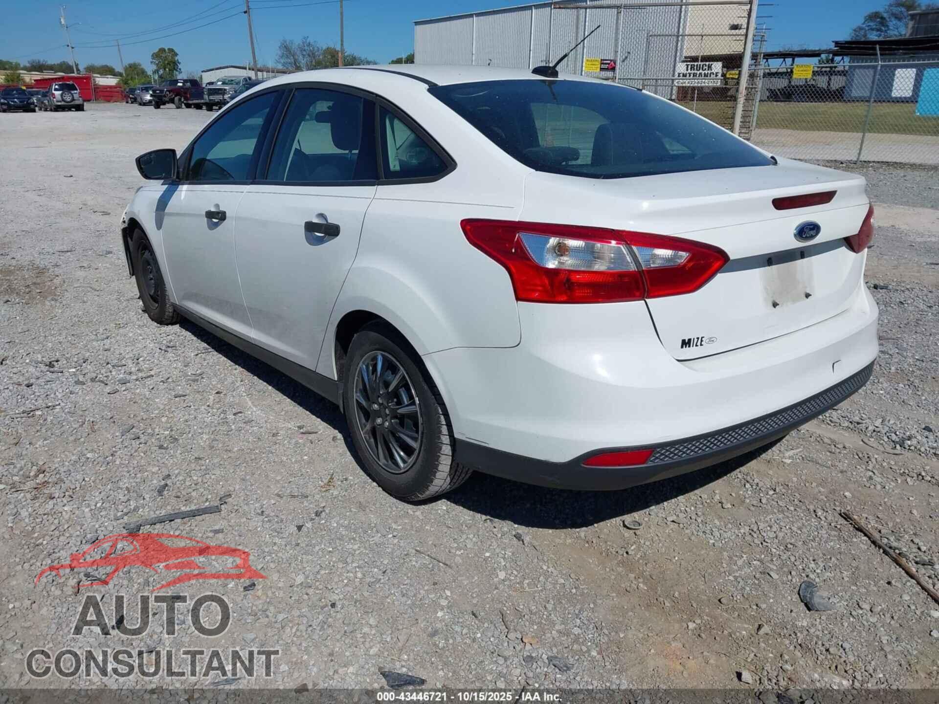FORD FOCUS 2014 - 1FADP3E23EL150821