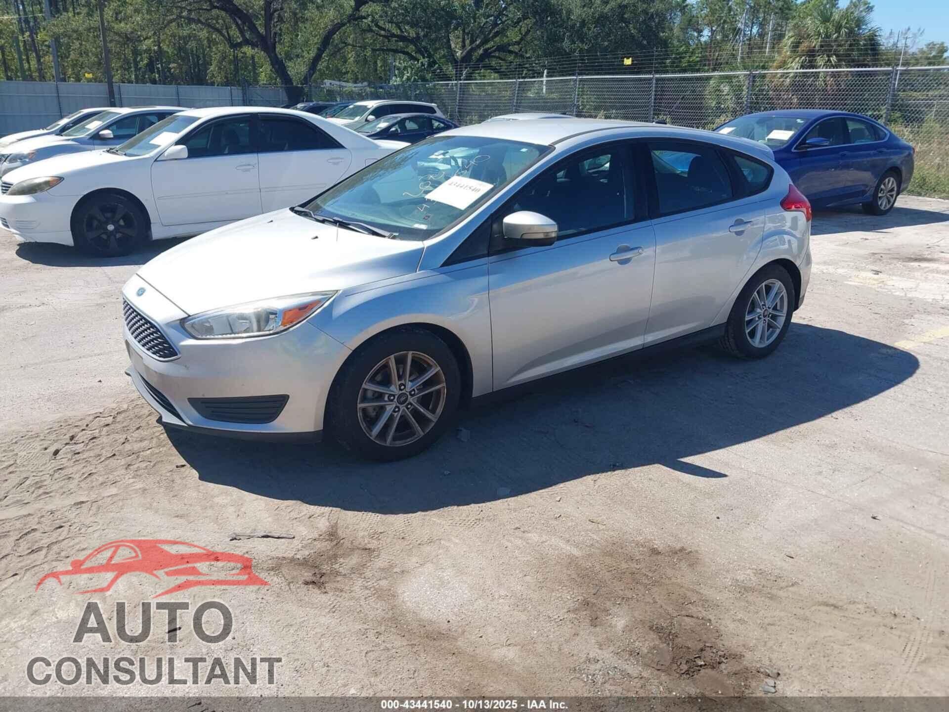 FORD FOCUS 2016 - 1FADP3K22GL389929