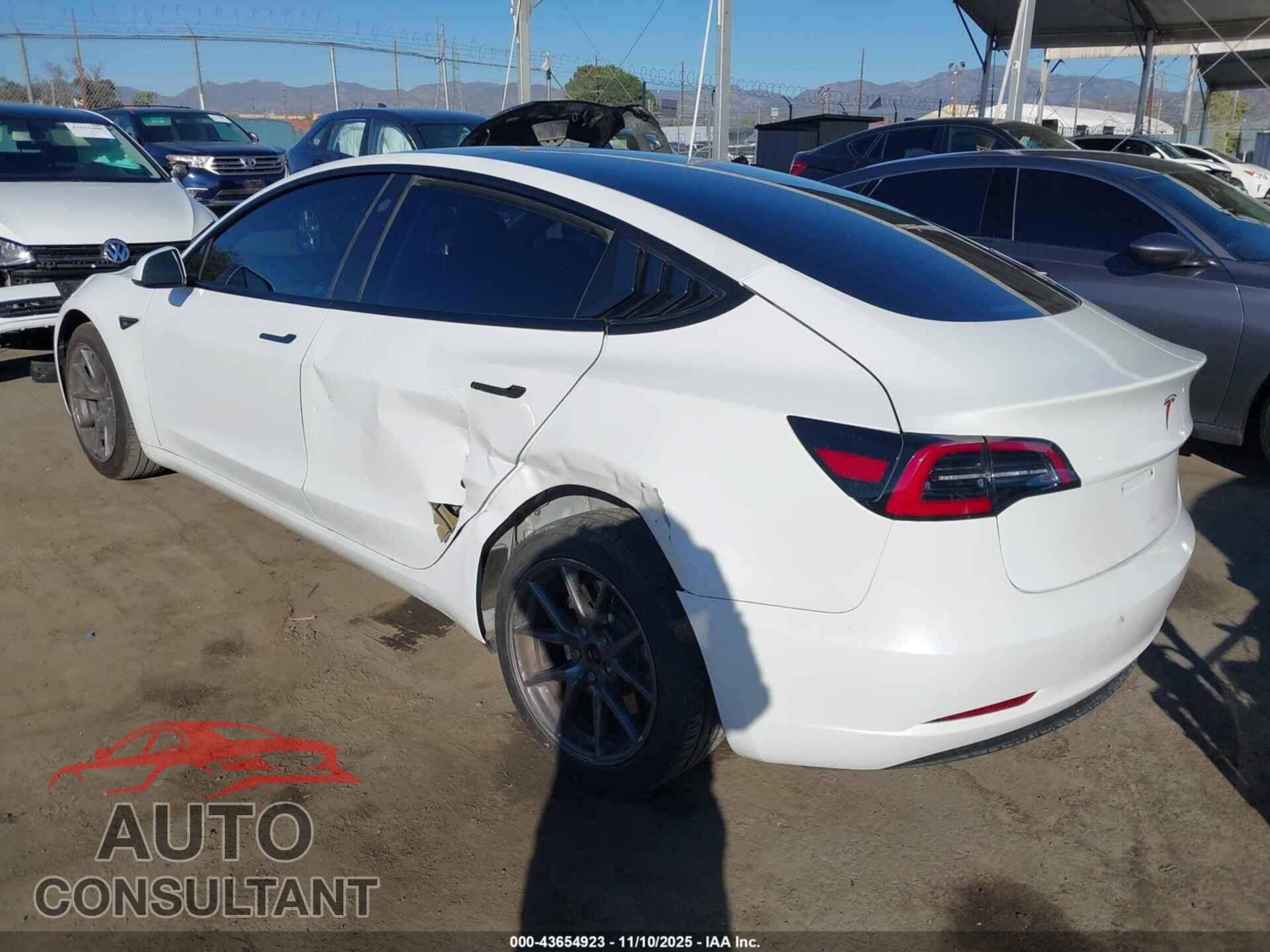 TESLA MODEL 3 2023 - 5YJ3E1EA2PF478549