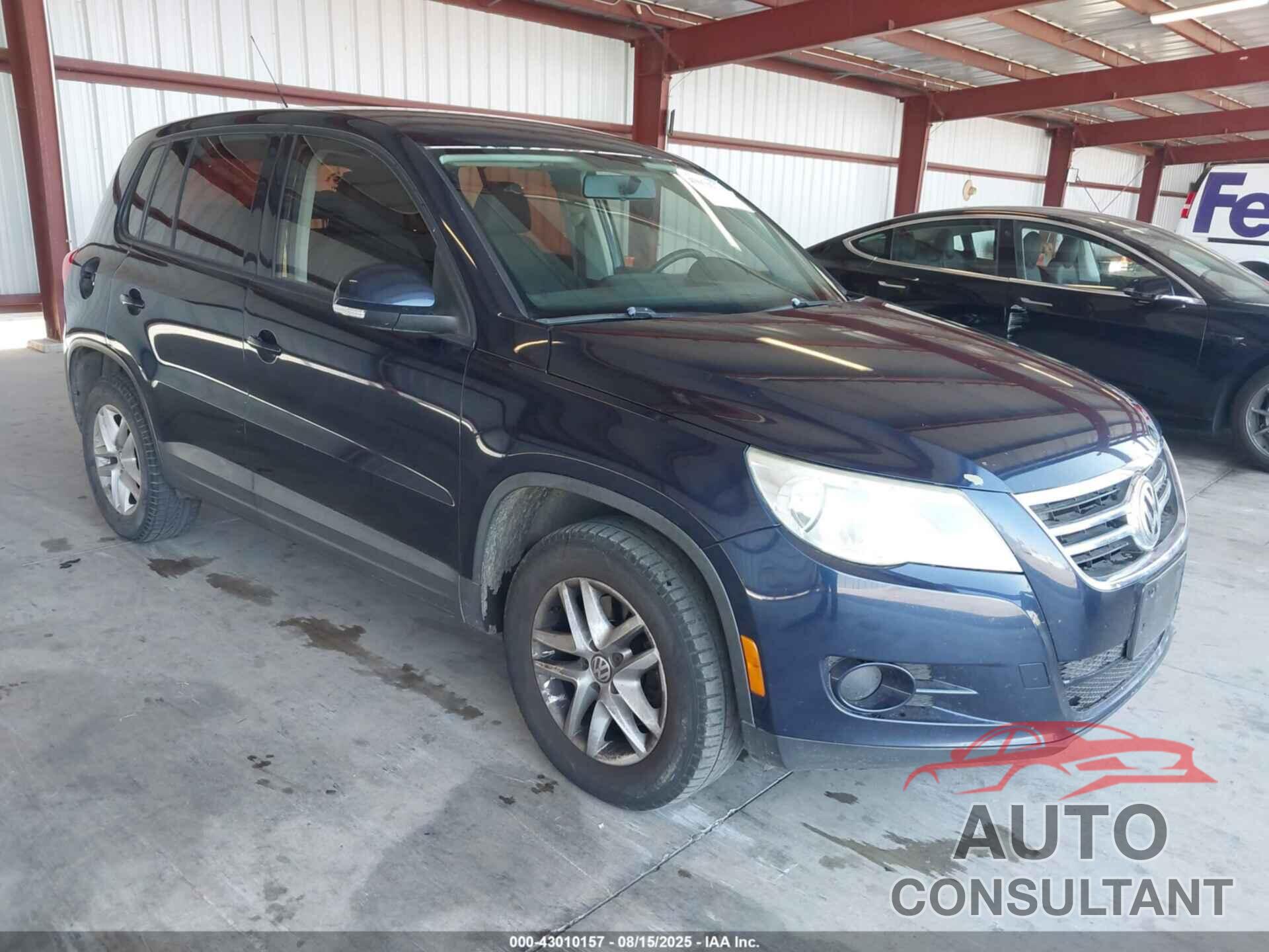 VOLKSWAGEN TIGUAN 2011 - WVGAV7AX2BW560236