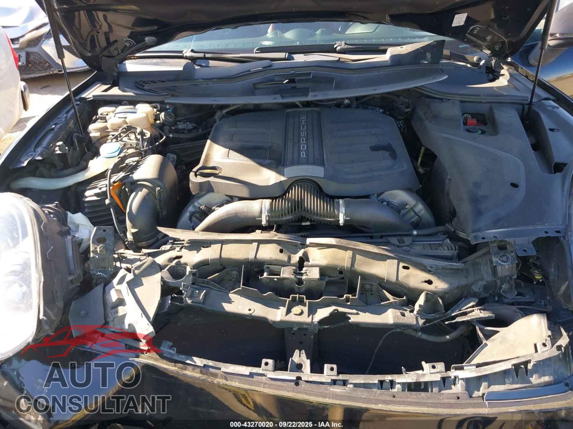 PORSCHE CAYENNE 2017 - WP1AD2A23HLA81413