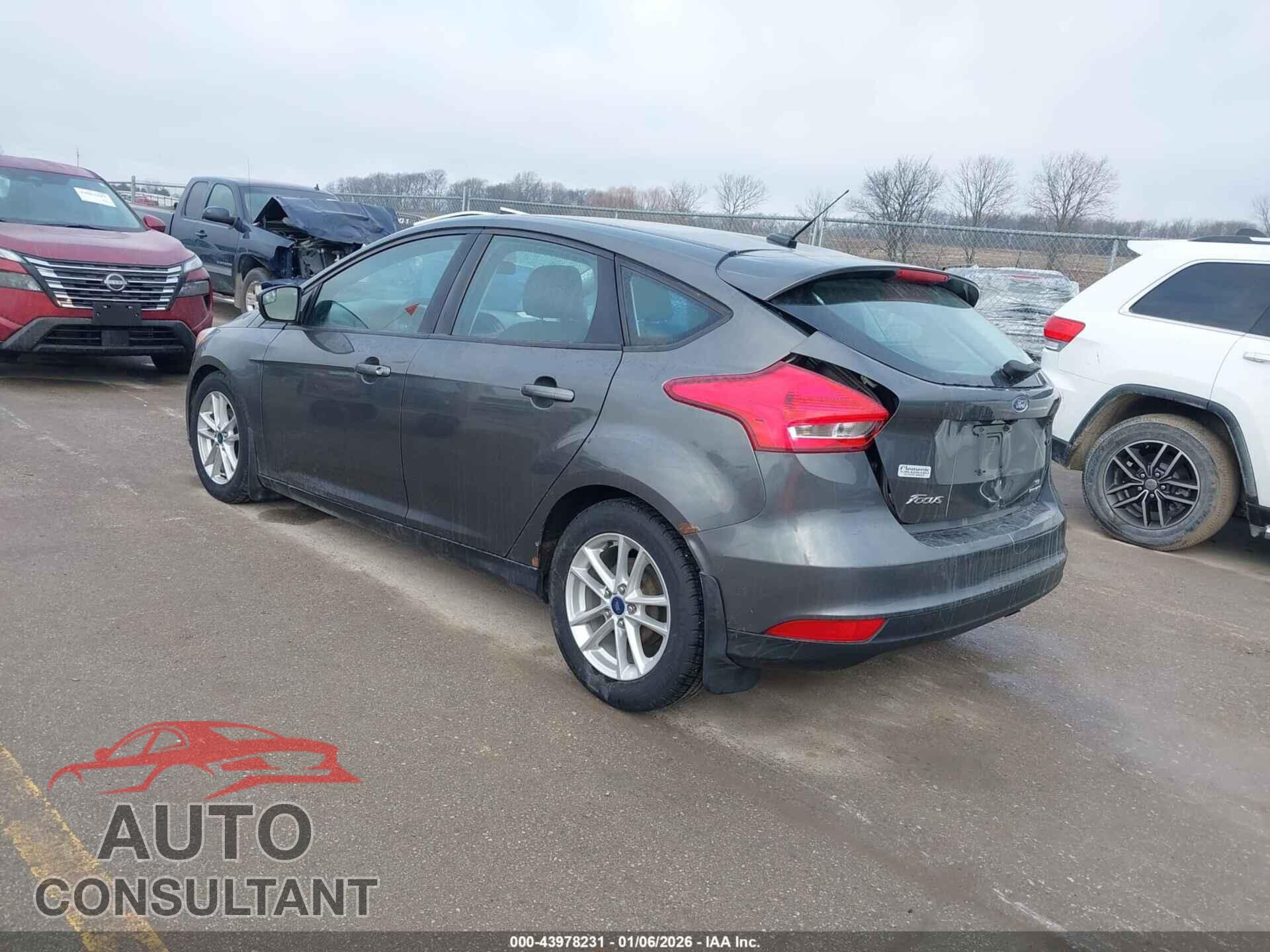 FORD FOCUS 2016 - 1FADP3K25GL239202