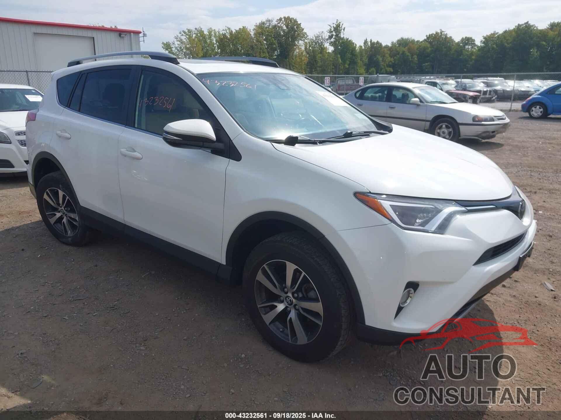 TOYOTA RAV4 2018 - JTMRFREV9JJ242621