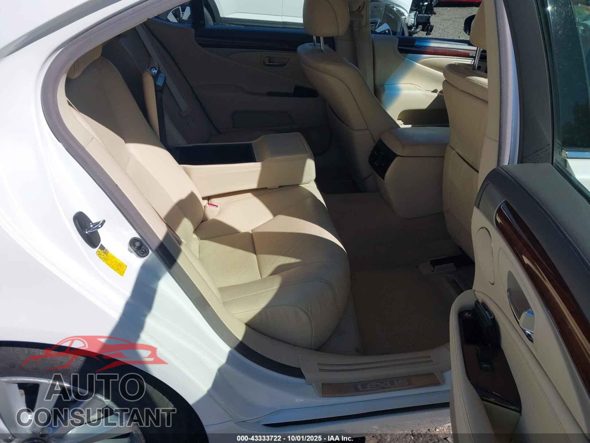 LEXUS LS 460 2013 - JTHBL5EF8D5118329