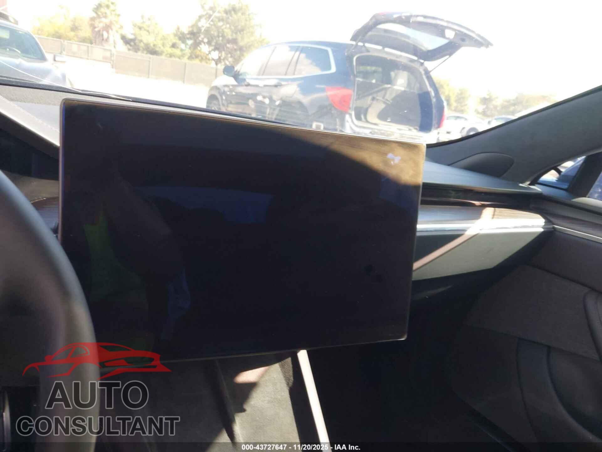 TESLA MODEL S 2023 - 5YJSA1E5XPF516491