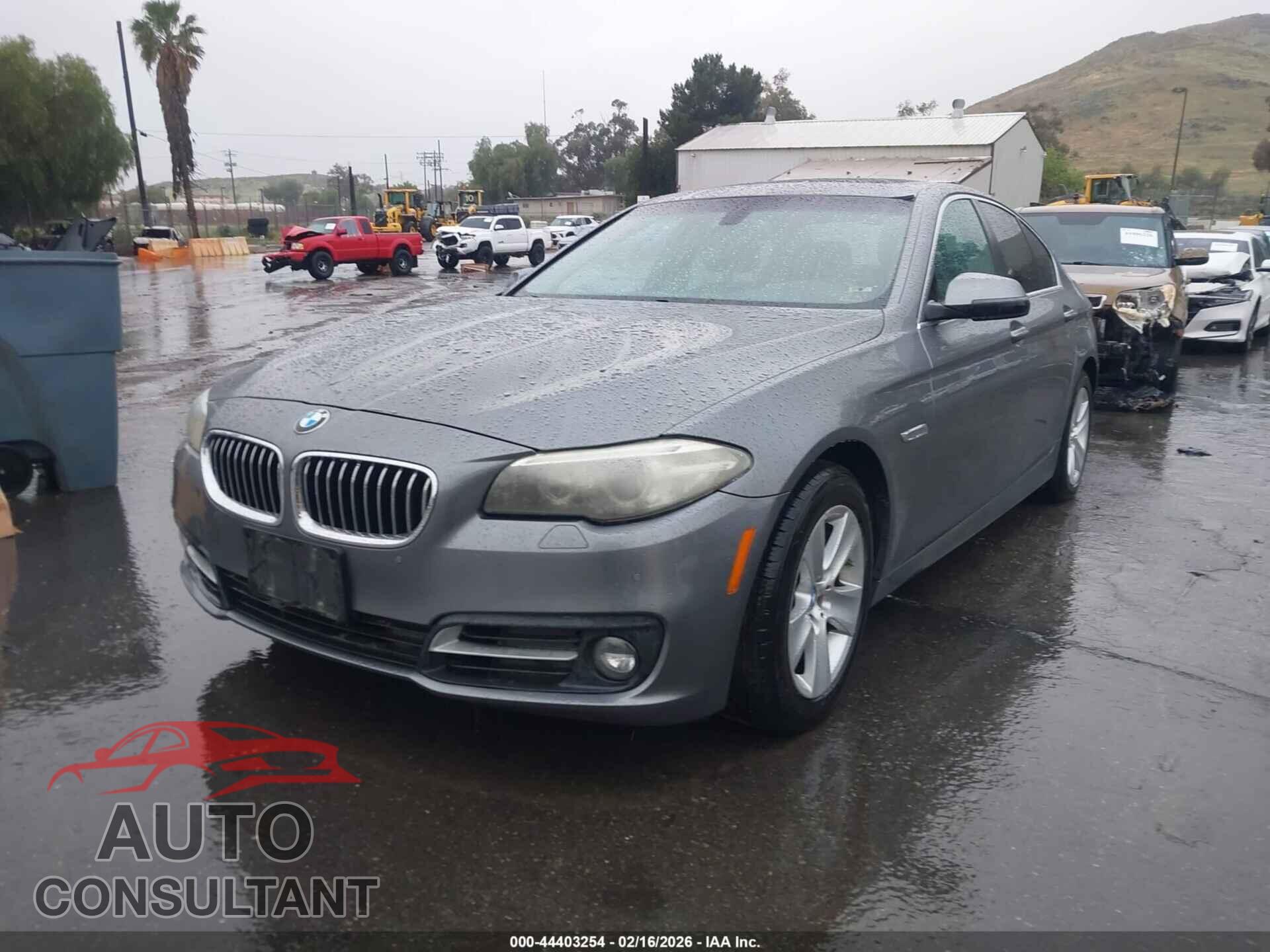 BMW 528I 2015 - WBA5A5C5XFD513780