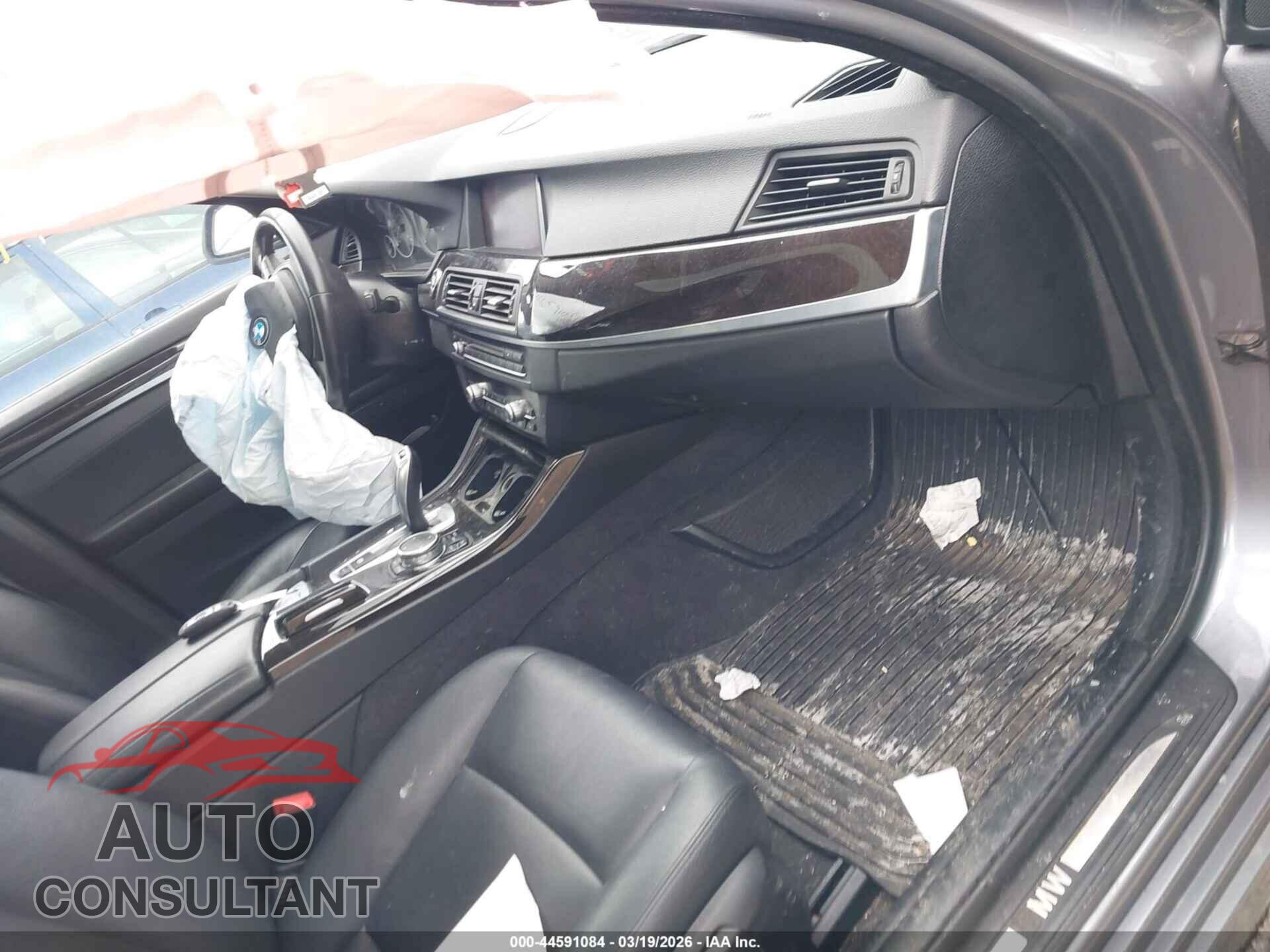 BMW 528I 2015 - WBA5A7C58FD626378